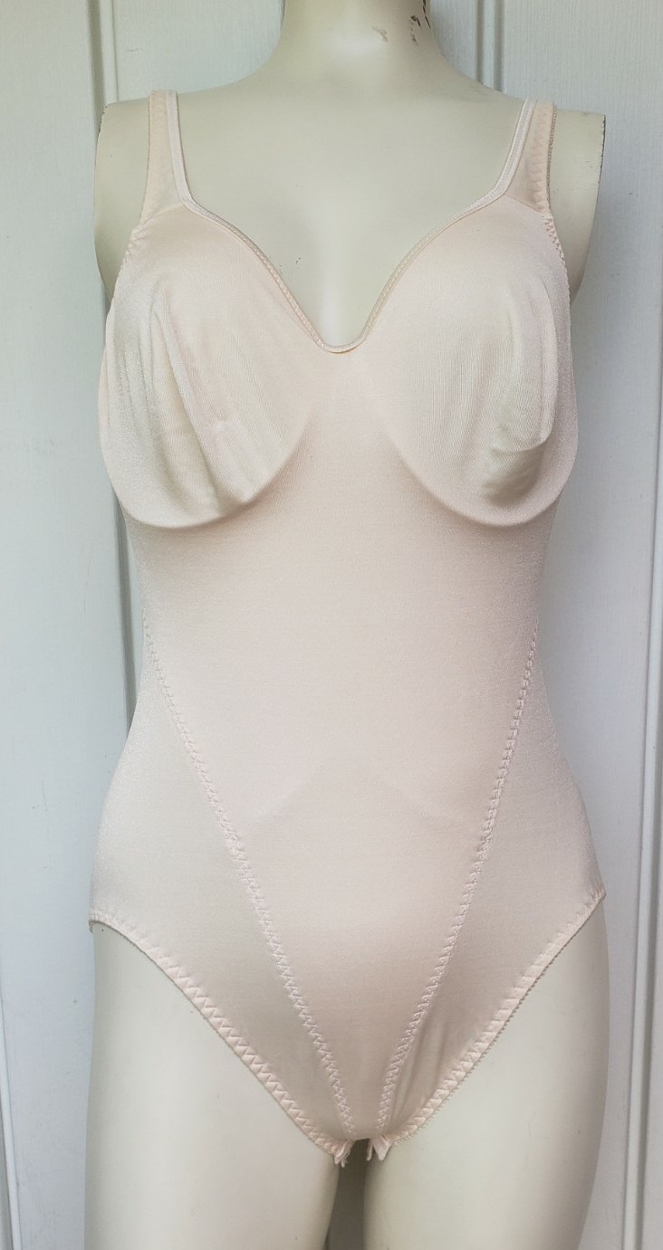 Vintage Olga Second Skin Secret Shaper Girdle Size 38D Underwired Cd Fem 43033