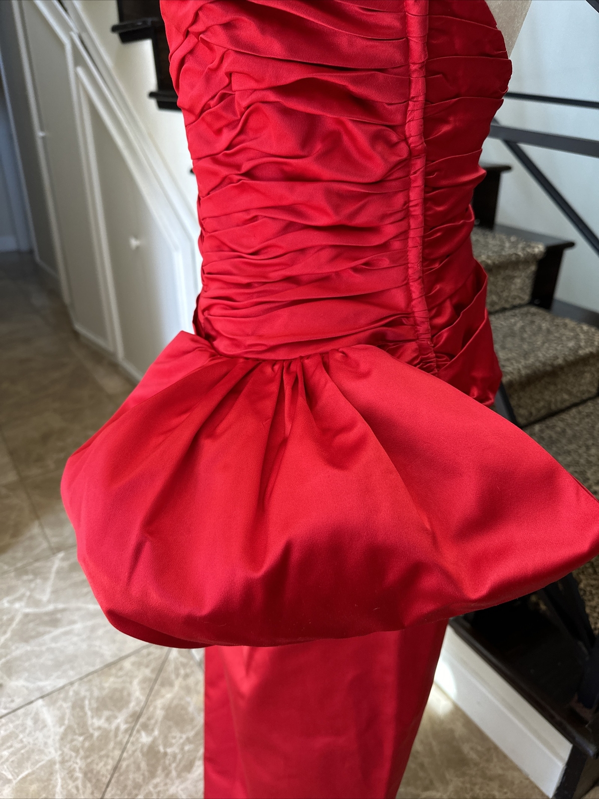 Vicky Tiel Rare Iconic 80s Red Silk Satin Boned Ruched Bustier Column Gown 4