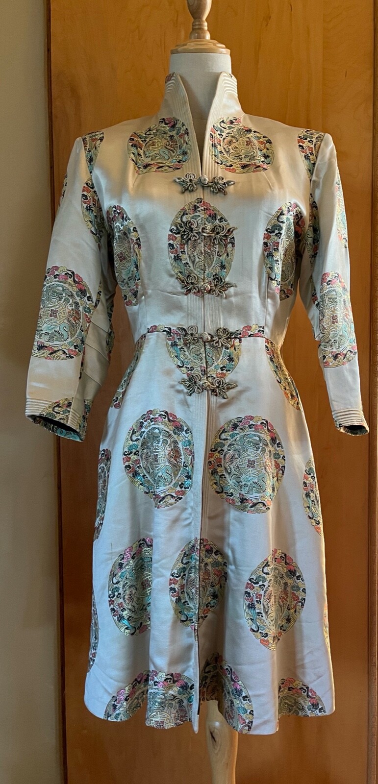 WOMEN&rsquo;S VINTAGE DYNASTY HONG KONG CHINESE SILK BROCADE DRESS COAT JACKET XS / S