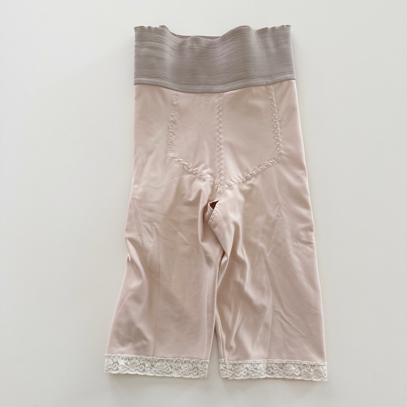 Vintage Nylon-Spandex Crotchless Girdle Lace Trim Long Leg : Beige – M or L ?