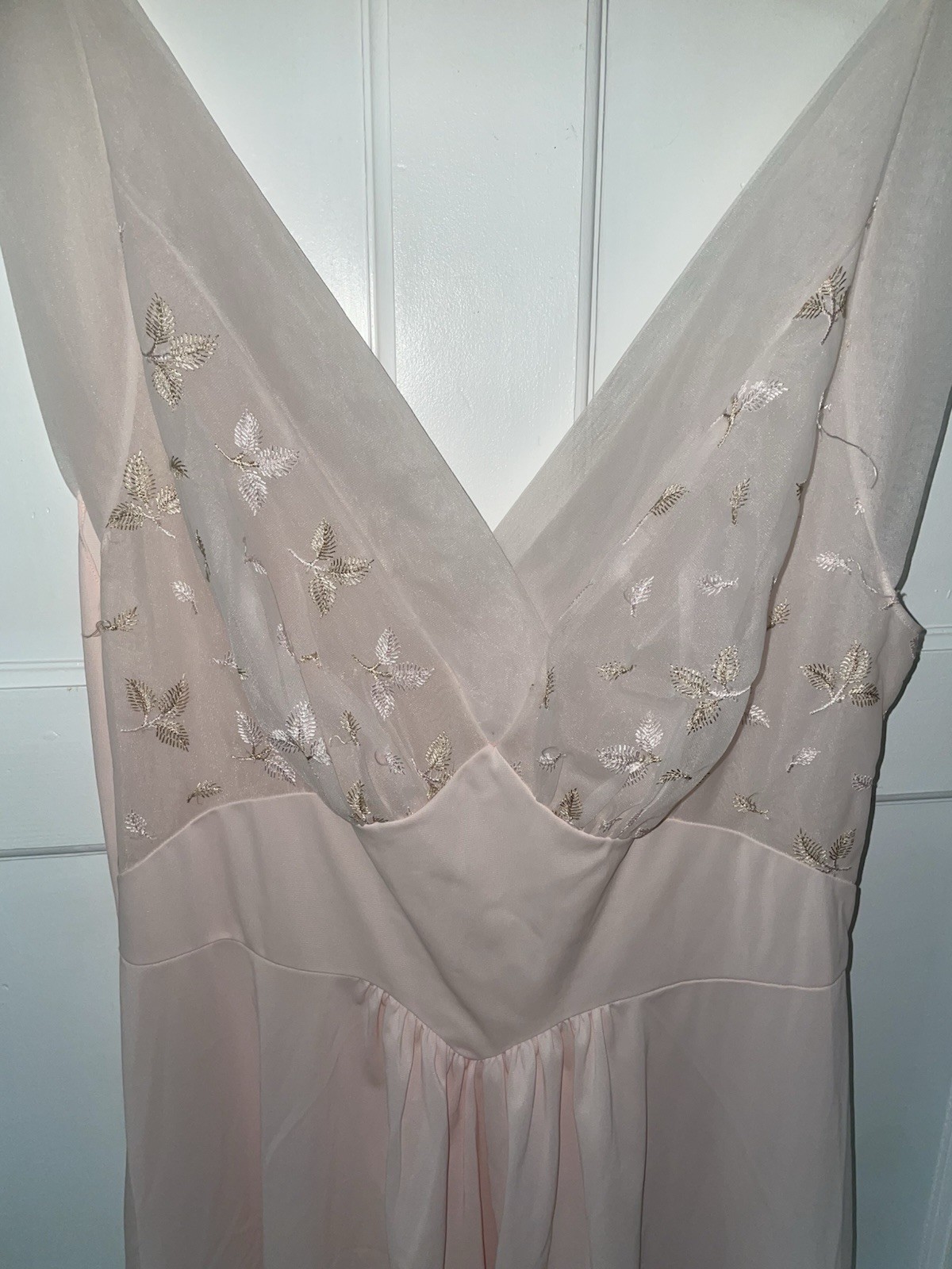 Vintage Vanity Fair Womens Full Length Embroidered Bust Nightgown Blush Pink 38
