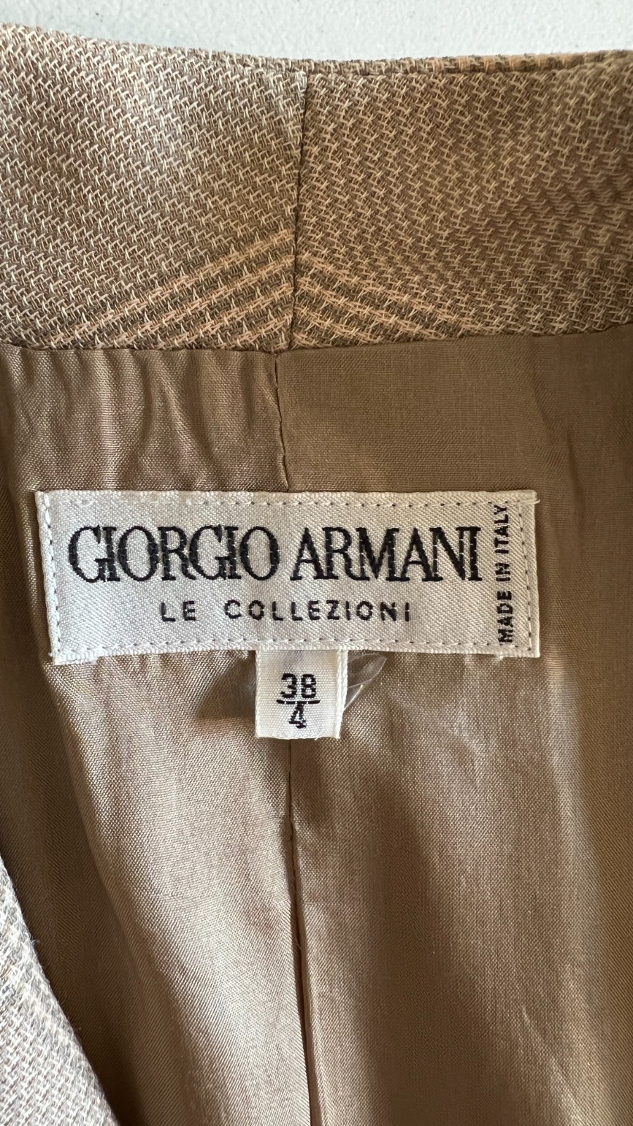 Giorgio Armani Le Collectioni Vintage Beige Plaid Wool Blazer Women&rsquo;s SZ 38/4