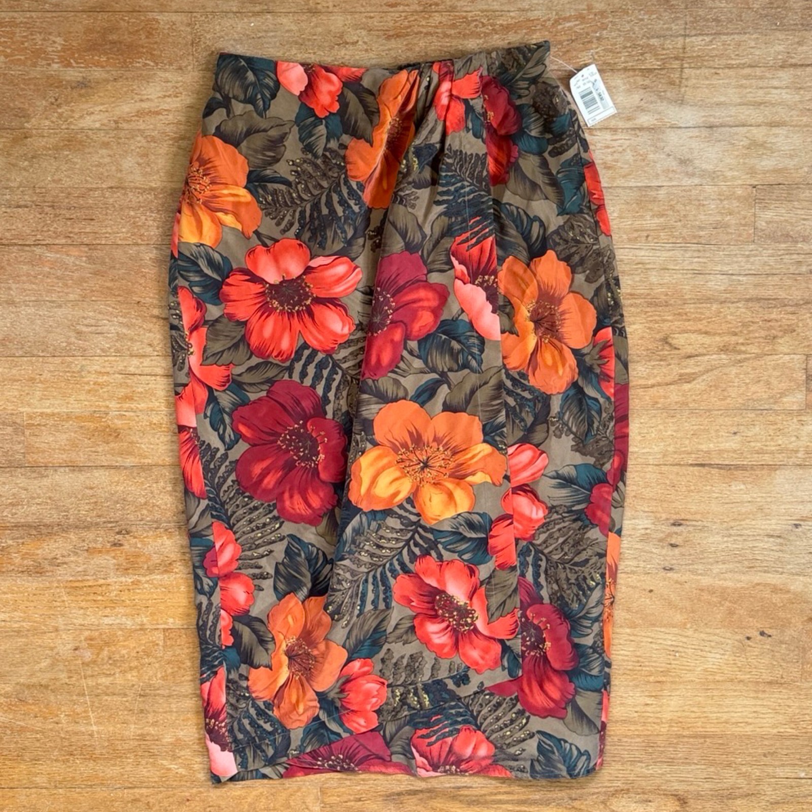 Vintage Hawaiian Floral Silk Pencil Wrap Skirt Size Small 26-28&Prime; Waist 90s