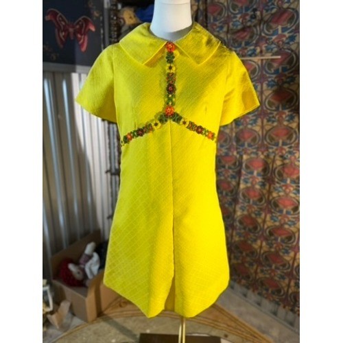 Vintage Yellow Mod Mini Dress Floral Embroidery Textured Pique 60s 70s Retro