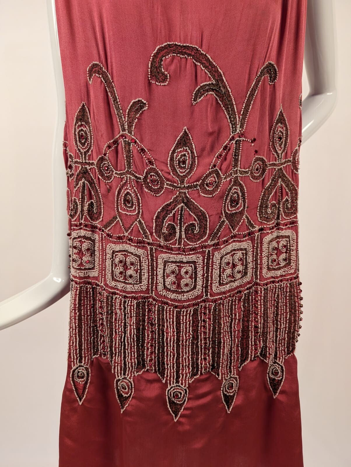 FLAPPER ROARING 1920’S PINK SILK DRESS W RICH BEAD DETAIL