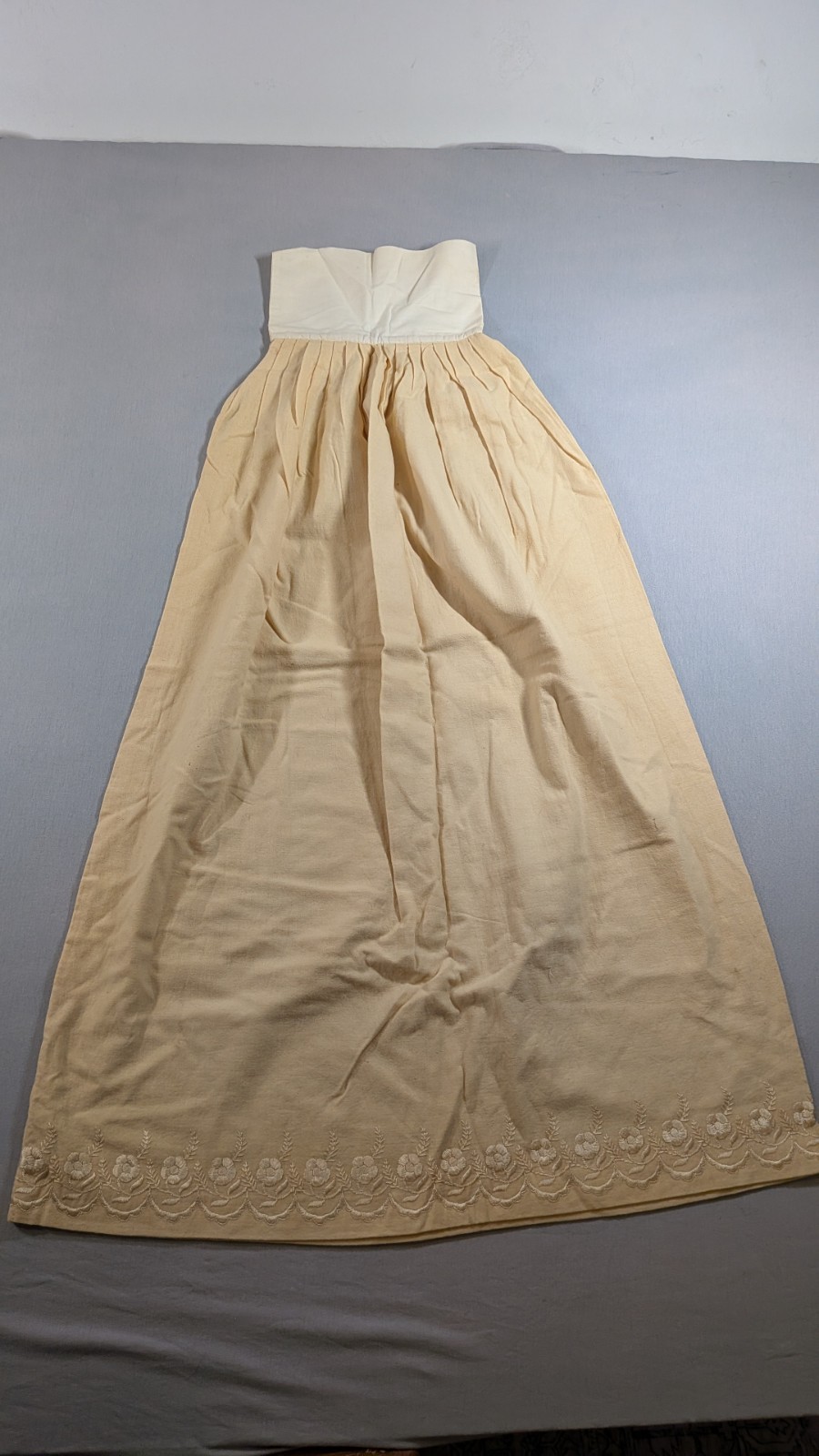 Antique Handmade Embroidered Heavy Weight Linen Petticoat Skirt 16&Prime; Waist