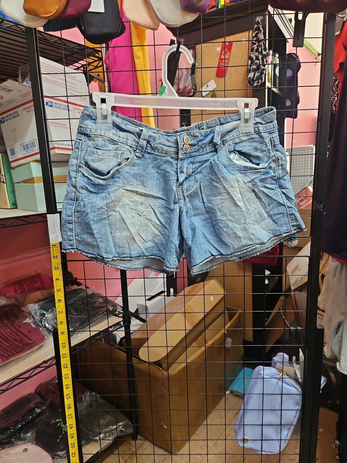 Rue 21 Juniors Blue Denim Jean Shorts Cut Off Frayed Hem Size 1/2