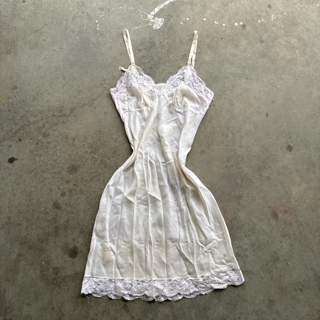 VTG 1970’s One Size Lady Lynne White Nylon Lace Trim Full Slip Lingerie RN 14284