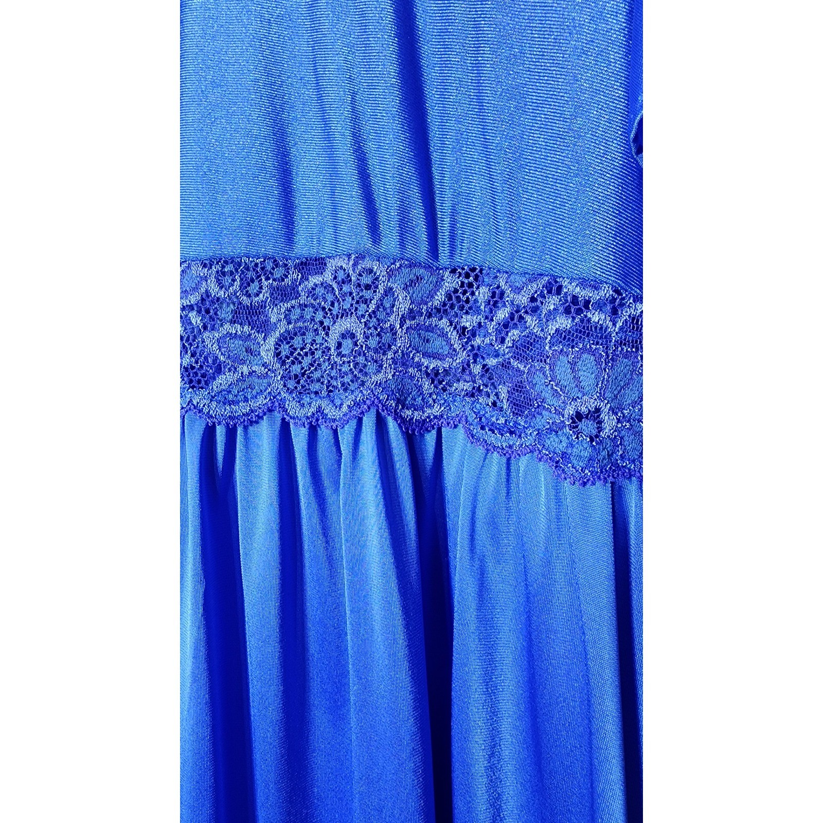 Vintage Lace Trim Nightgown Robe Periwinkle Blue Flutter Sleeve Maxi 70s Style