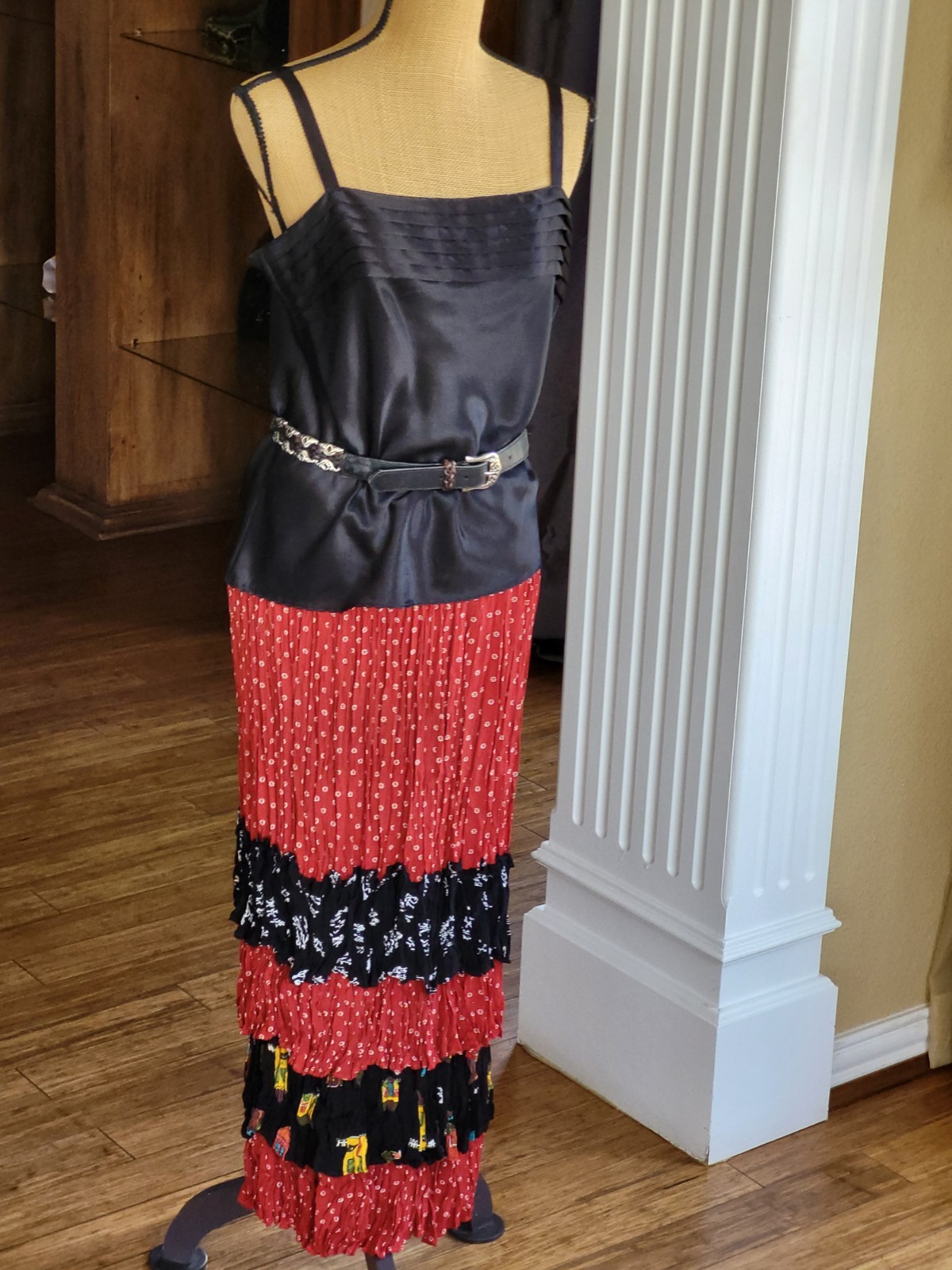 San Antonio Rose Vintage 80s Rayon Tiered Western Broom Skirt Medium Tall