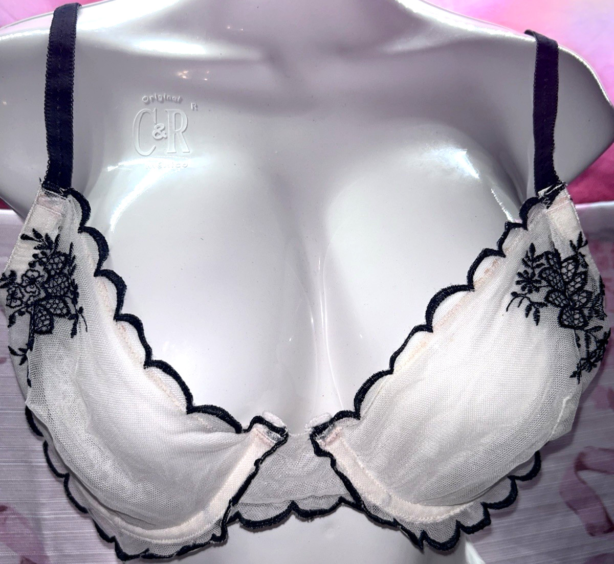 Vtg Maidenform Lace Underwire Bra Size 38B Ivory
