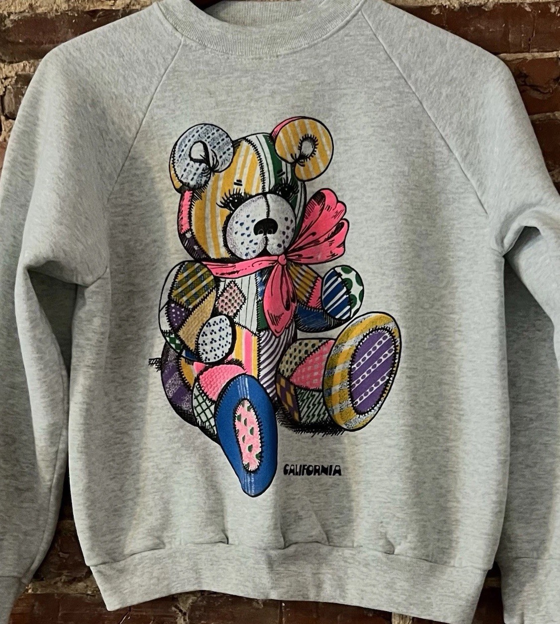 ONEITA Patchwork BEAR Vintage SWEATSHIRT 1990’s Unisex M California