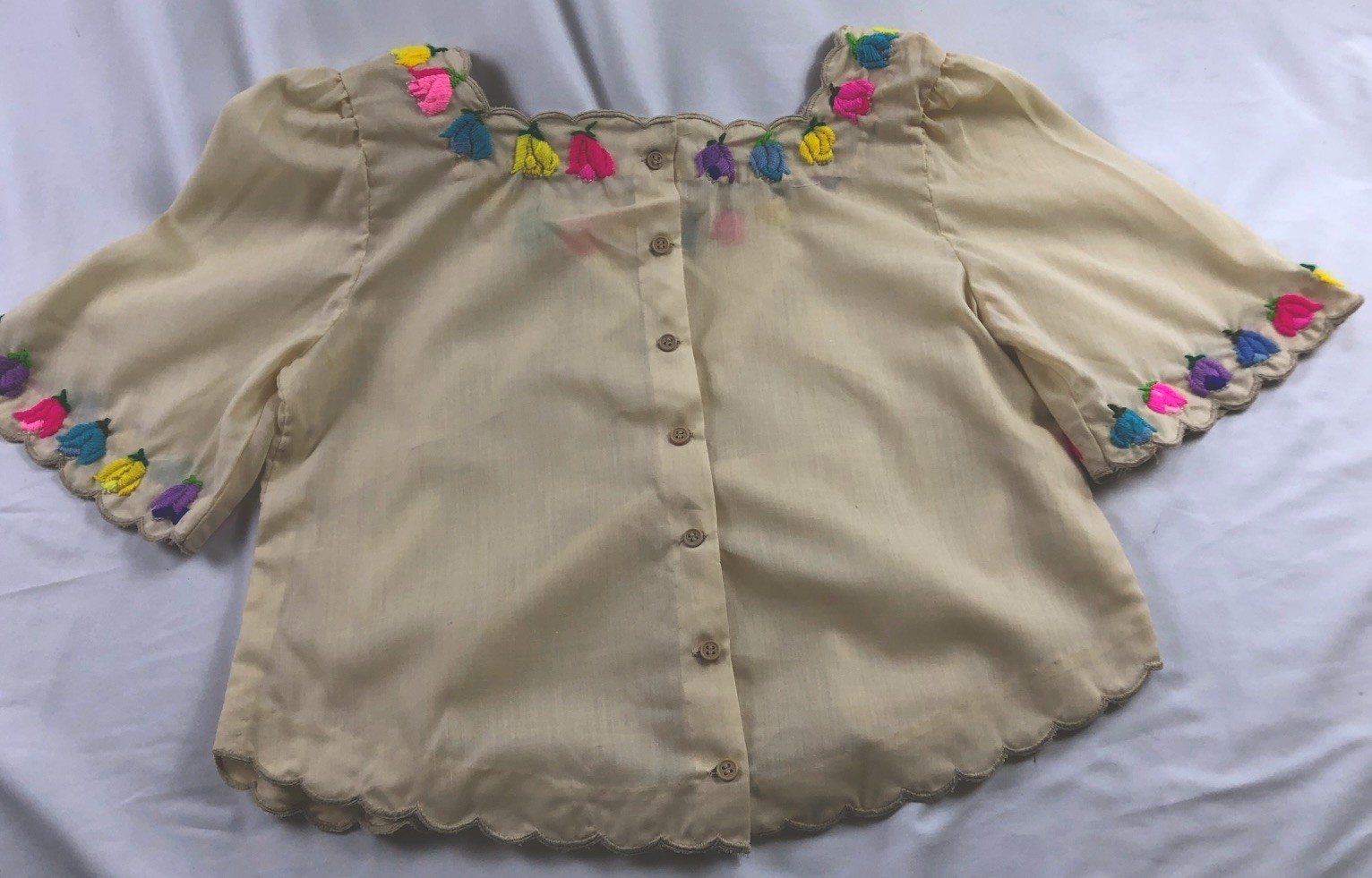 Vintage Handmade 60s Mod Hippie Blouse Embroidered Floral Scallop Trim Top
