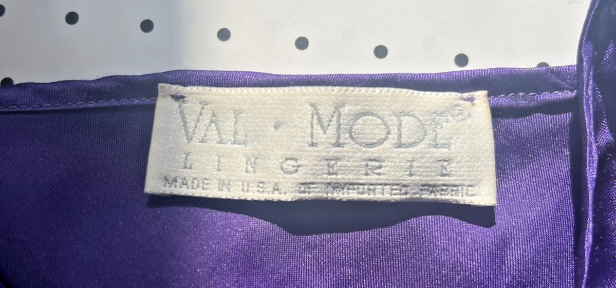 Val Mode Ivory Purple Polyester Slip Medium Vintage Floral Original