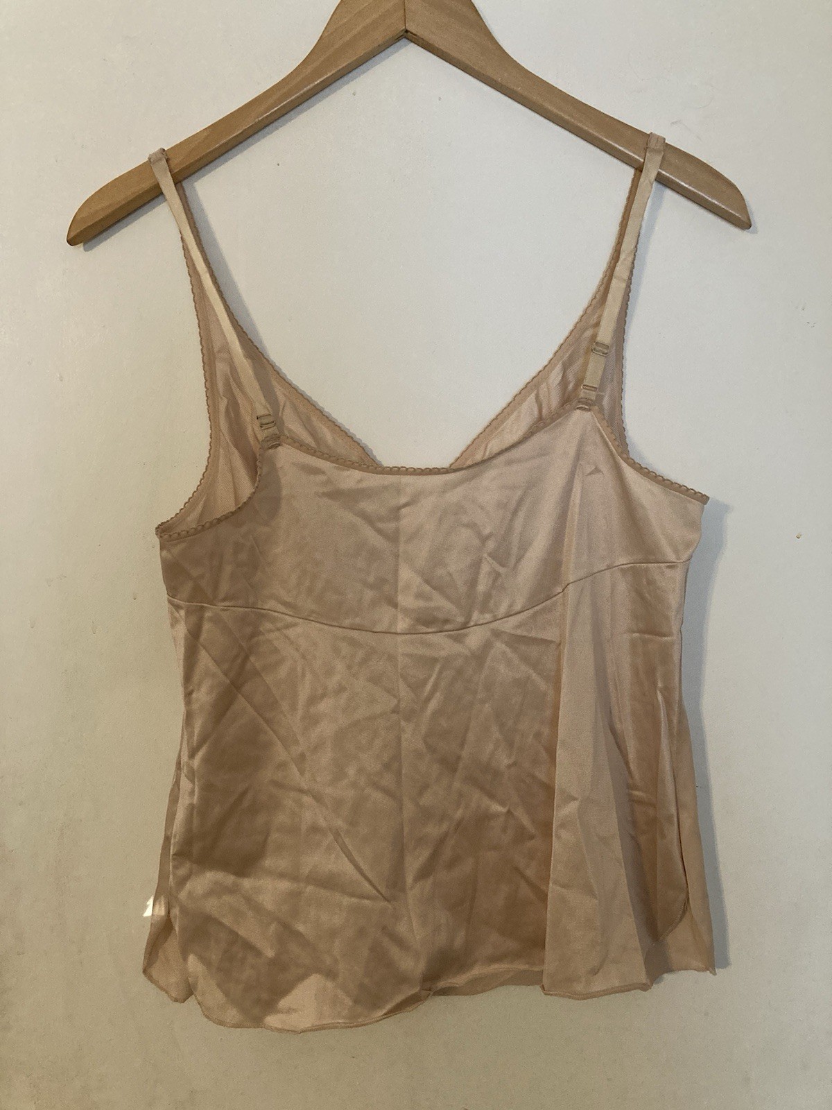 VTG VASSARETTE UNDERNEATH-IT-ALL “SATINESSENCE” Champagne Pink CAMISOLE Size 36