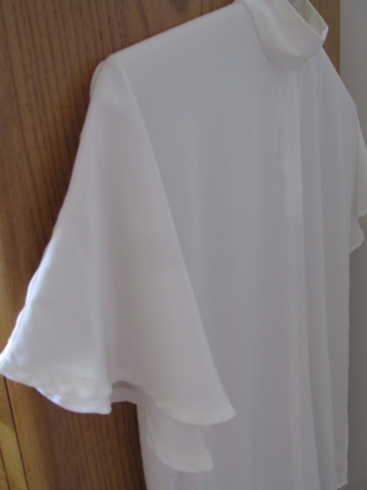 ALEXANDRIA WHITE POLYESTER BLOUSE HIGH NECK CAP SLEEVES Size 12 UNWORN!