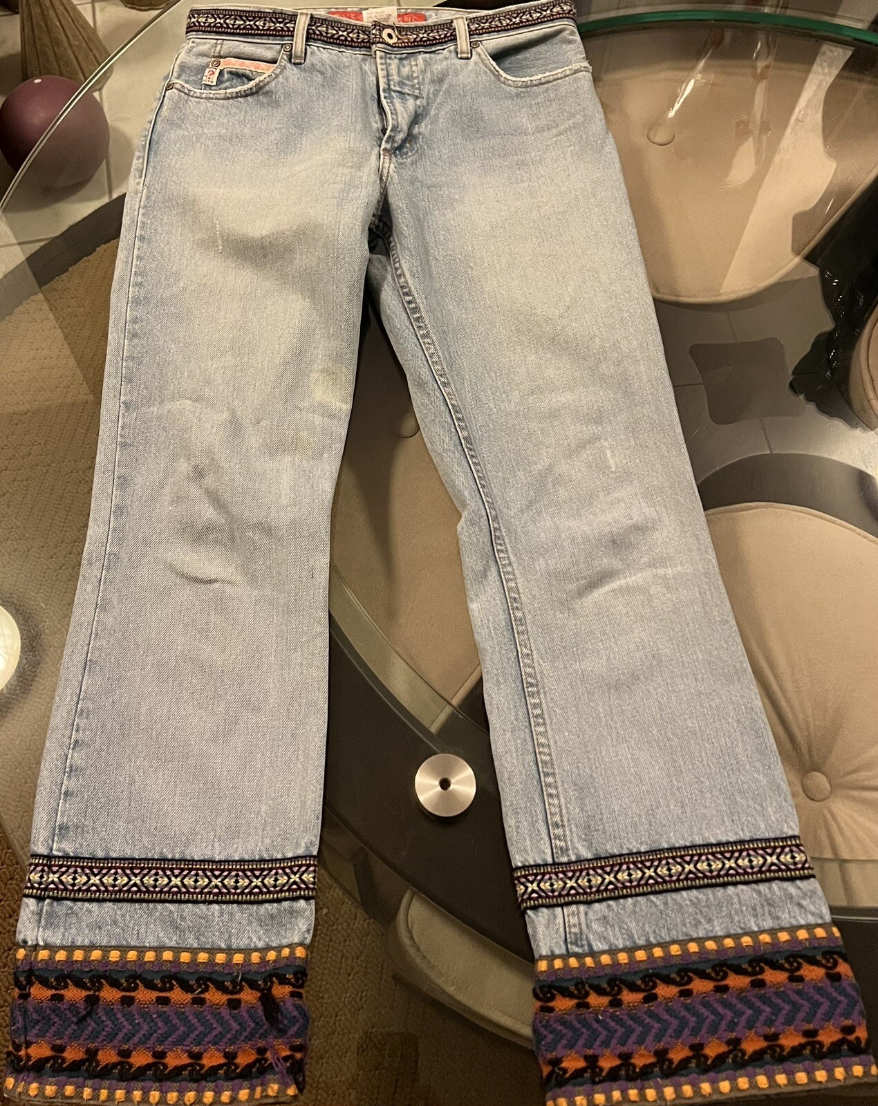 GUESS Jeans JNCO Style Embroidery Tactile Vintage Rave Capri Crop Festival Sz 28