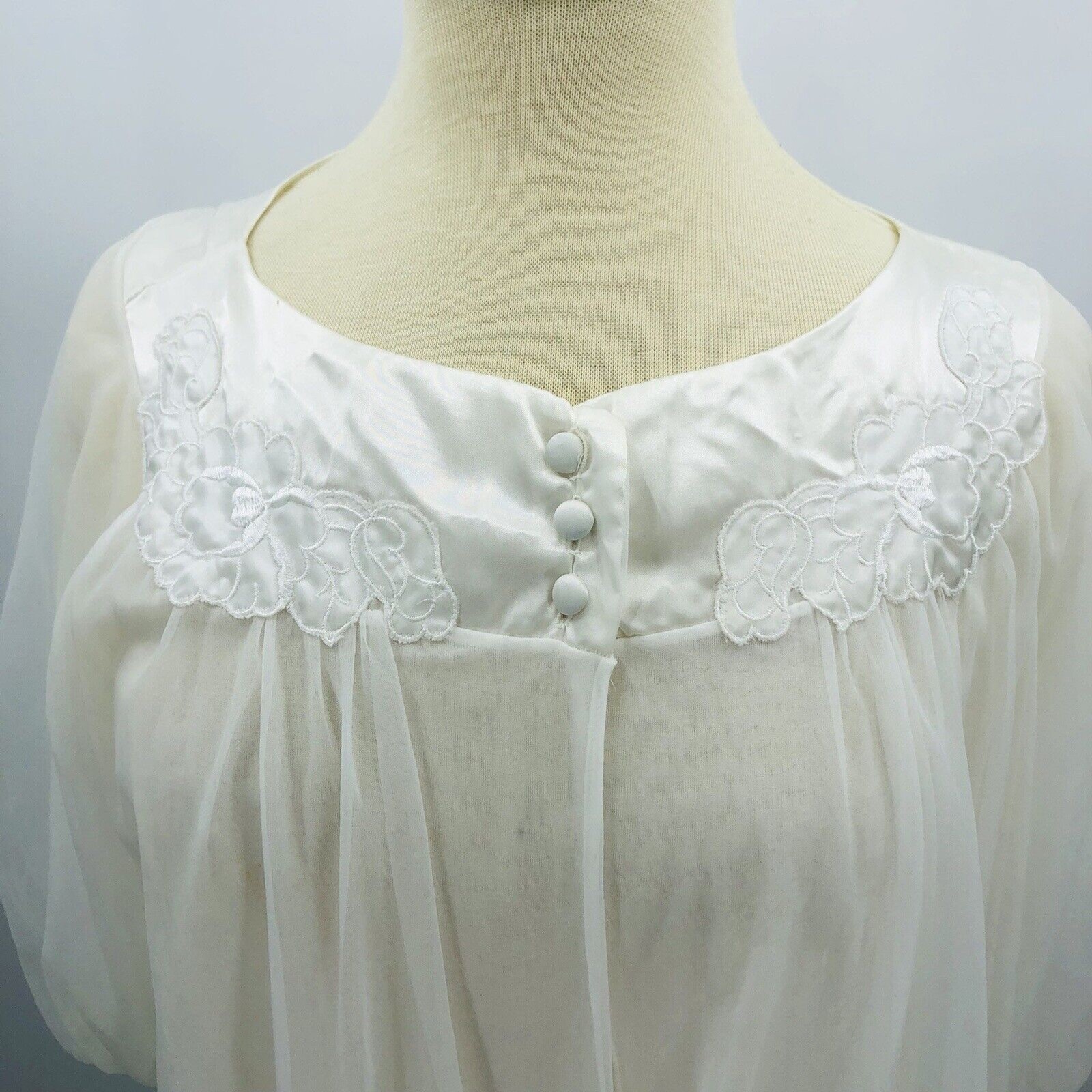 Vintage Gossard Artemis White Chiffon Satin Peignoir Robe Cover Small Lingerie