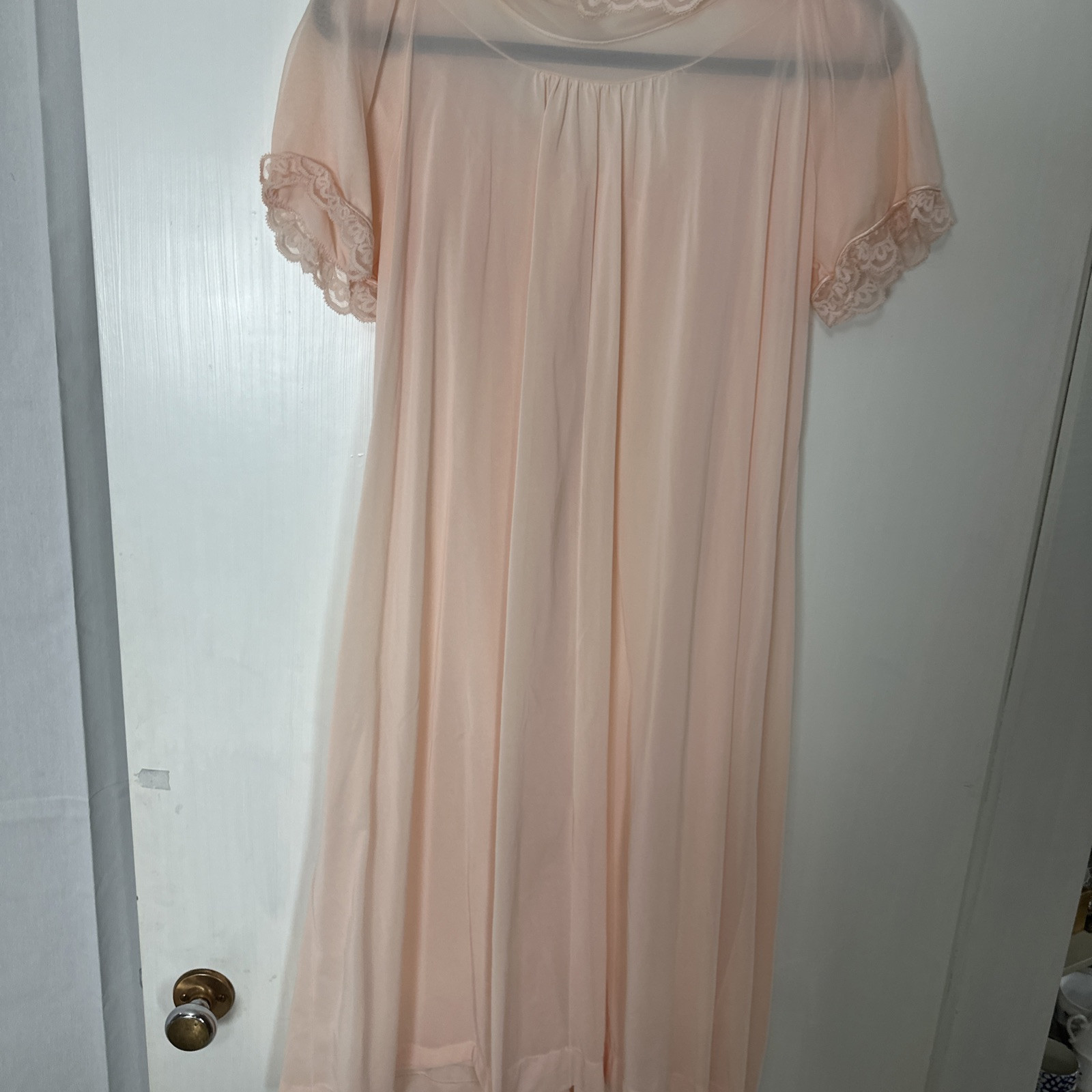 VINTAGE GOSSARD ARTEMIS Peach SIZE MEDIUM ROBE STYLE Sexy #7040