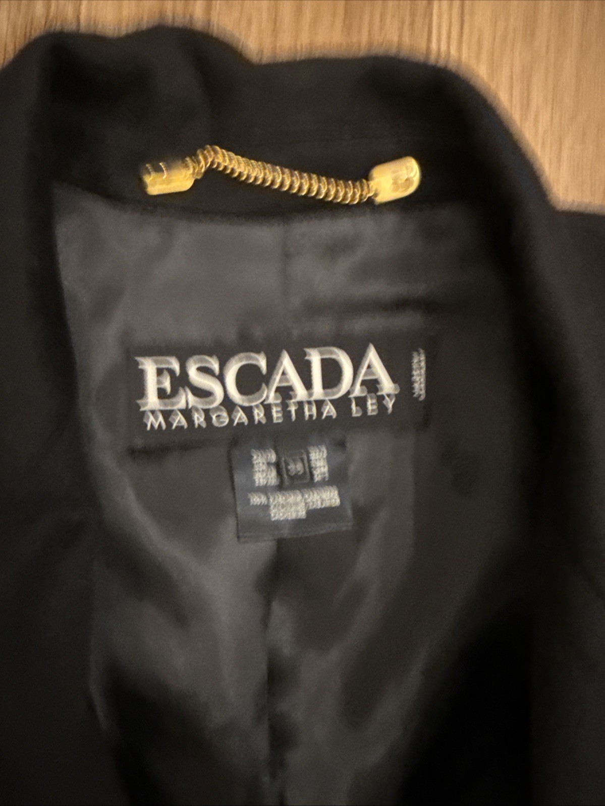 Escada Margaretha Ley Cashmere Double Breasted Blazer Jacket Women&rsquo;s 38&Prime; Chest