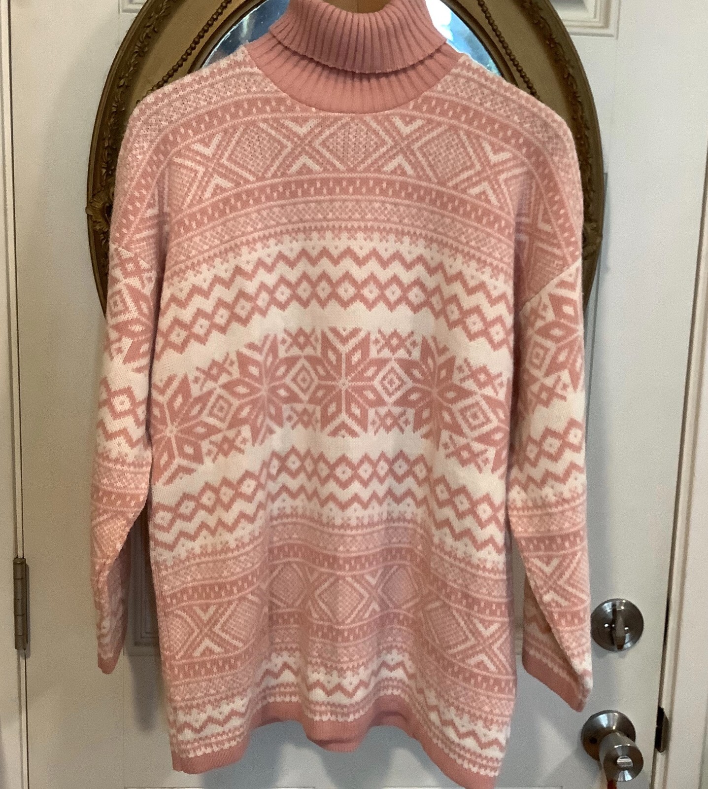 Laura Tyler pink white thick snowflake turtleneck women&rsquo;s ski sweater size M/L