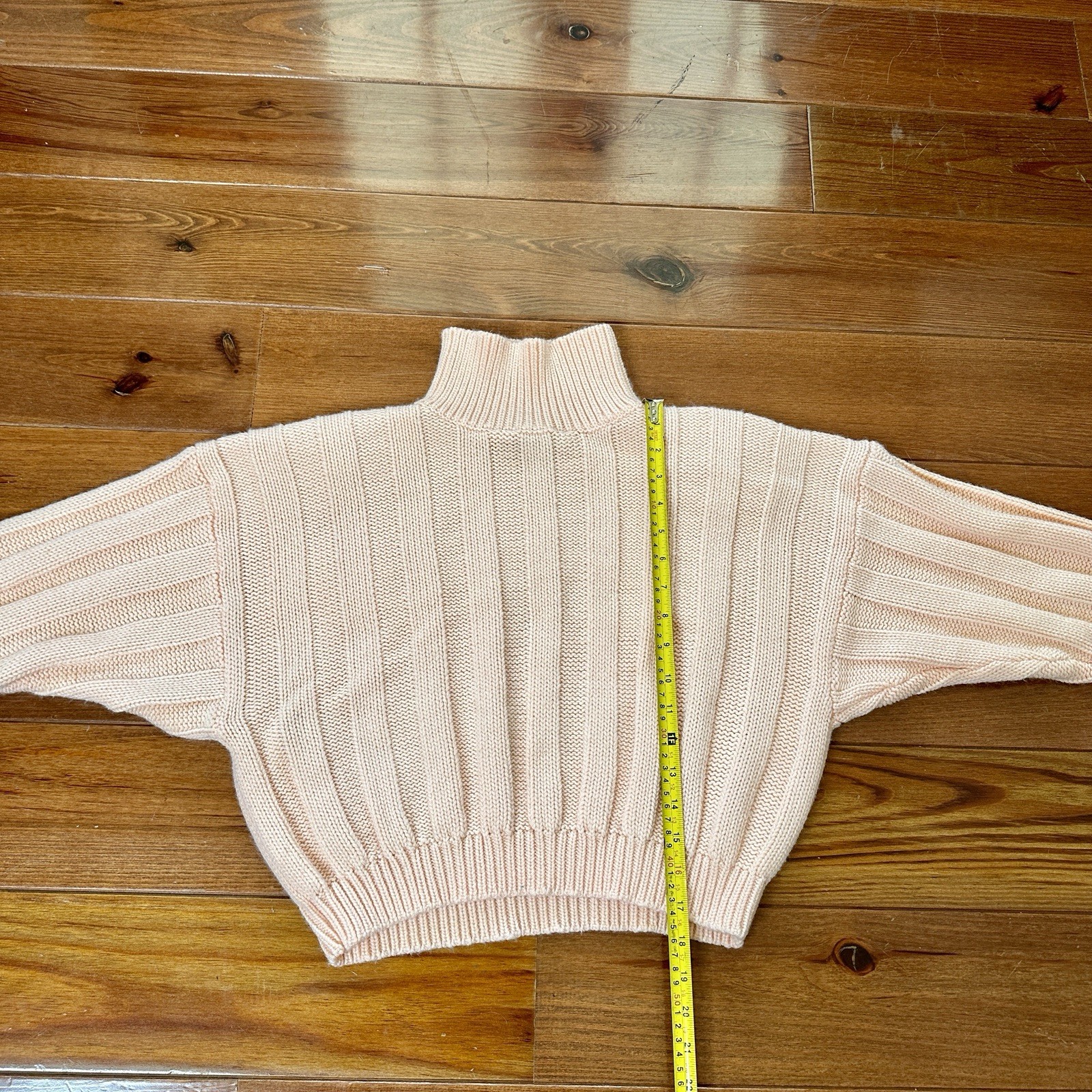 Prezzia Vintage Chunky Cropped Light Peach Sweater 1980’s Women Large