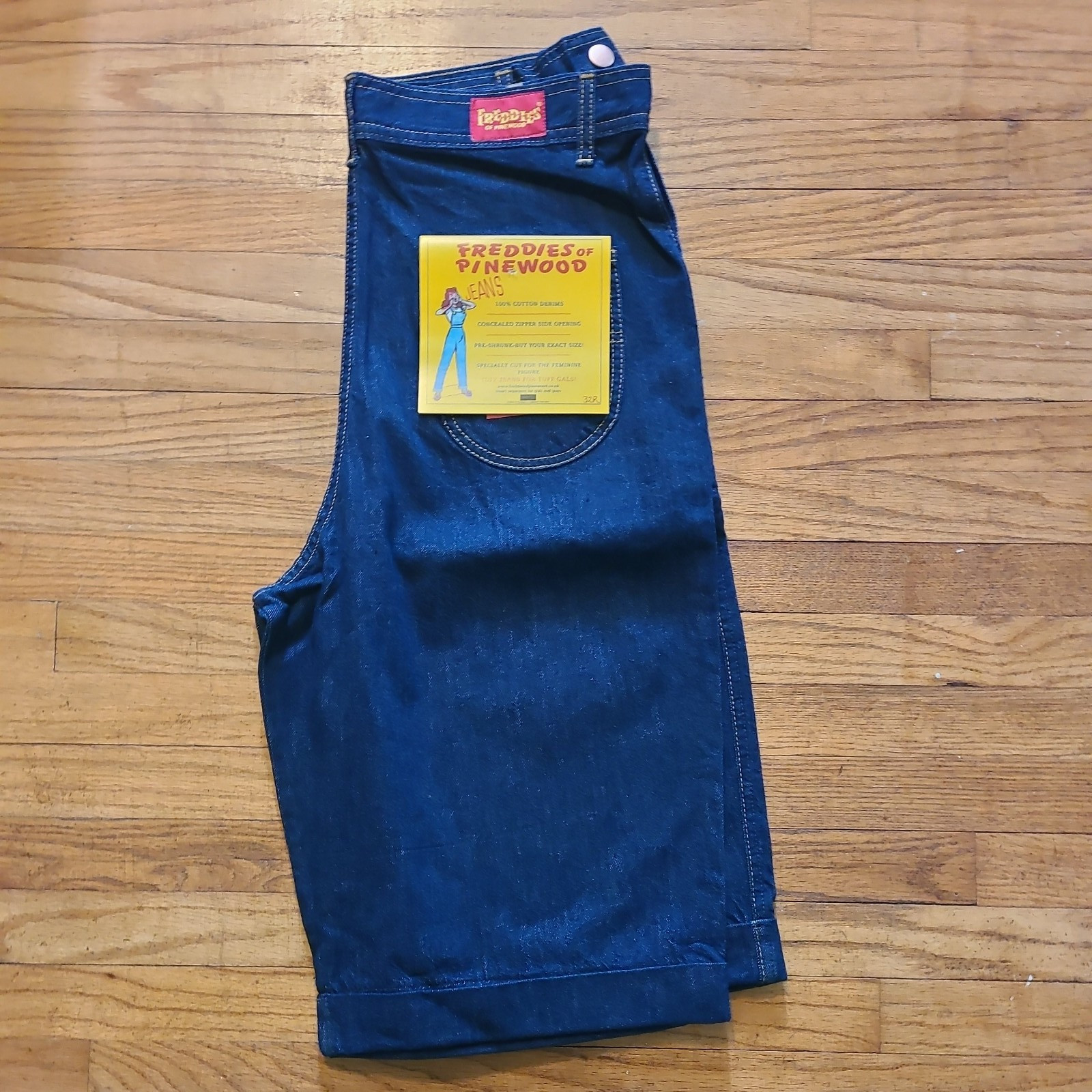 NWT Freddie&rsquo;s Of Pinewood Clam Diggers Shorts Jeans Rockabilly Vintage size 32