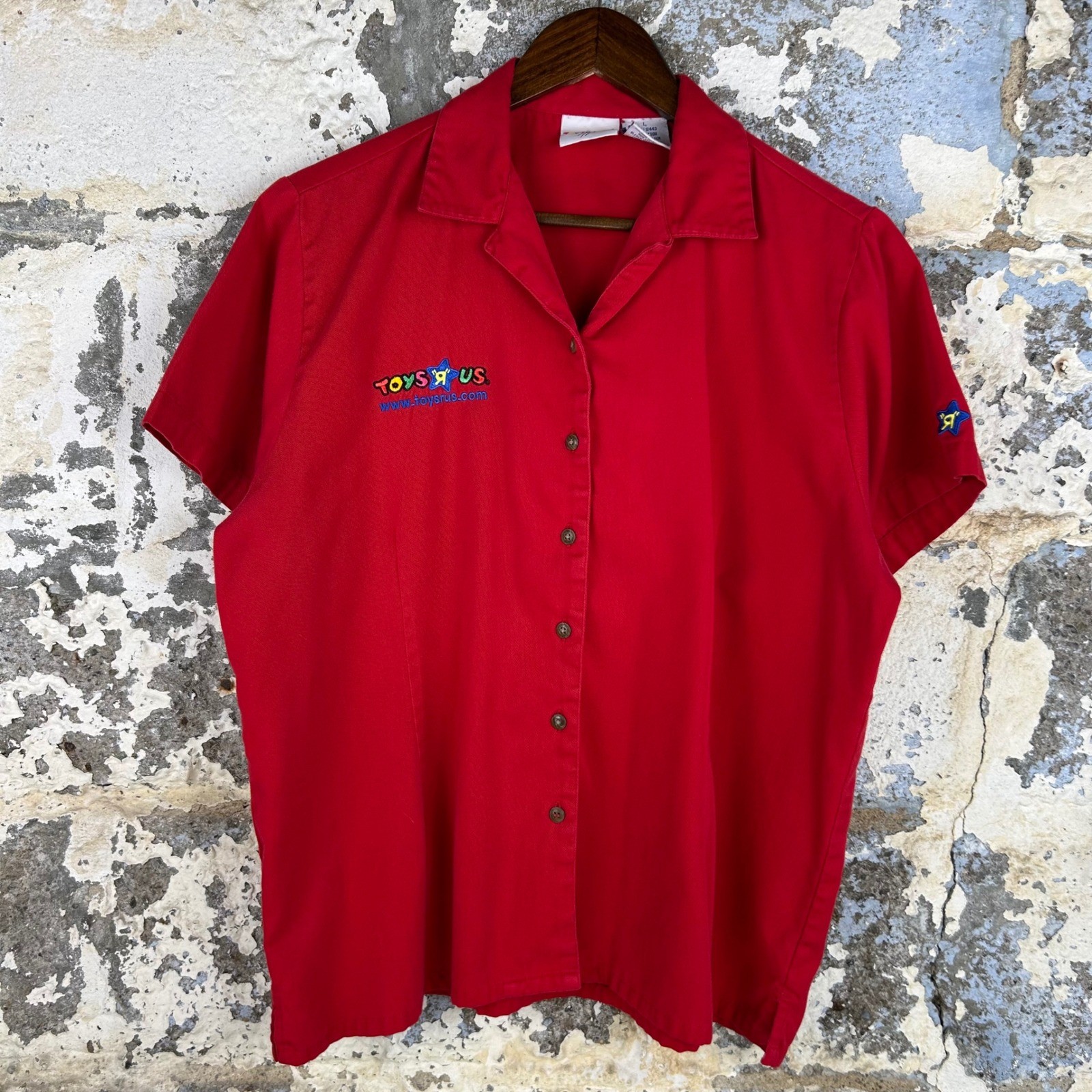 Vintage Toys R Us Employee Uniform Shirt Red Short Sleeve Button Up Large