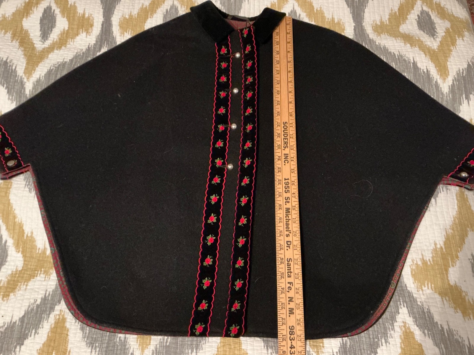 Vtg Black Wool Kneidinger Modell Austria Cape Coat w/ Lining & Flower Trim XS