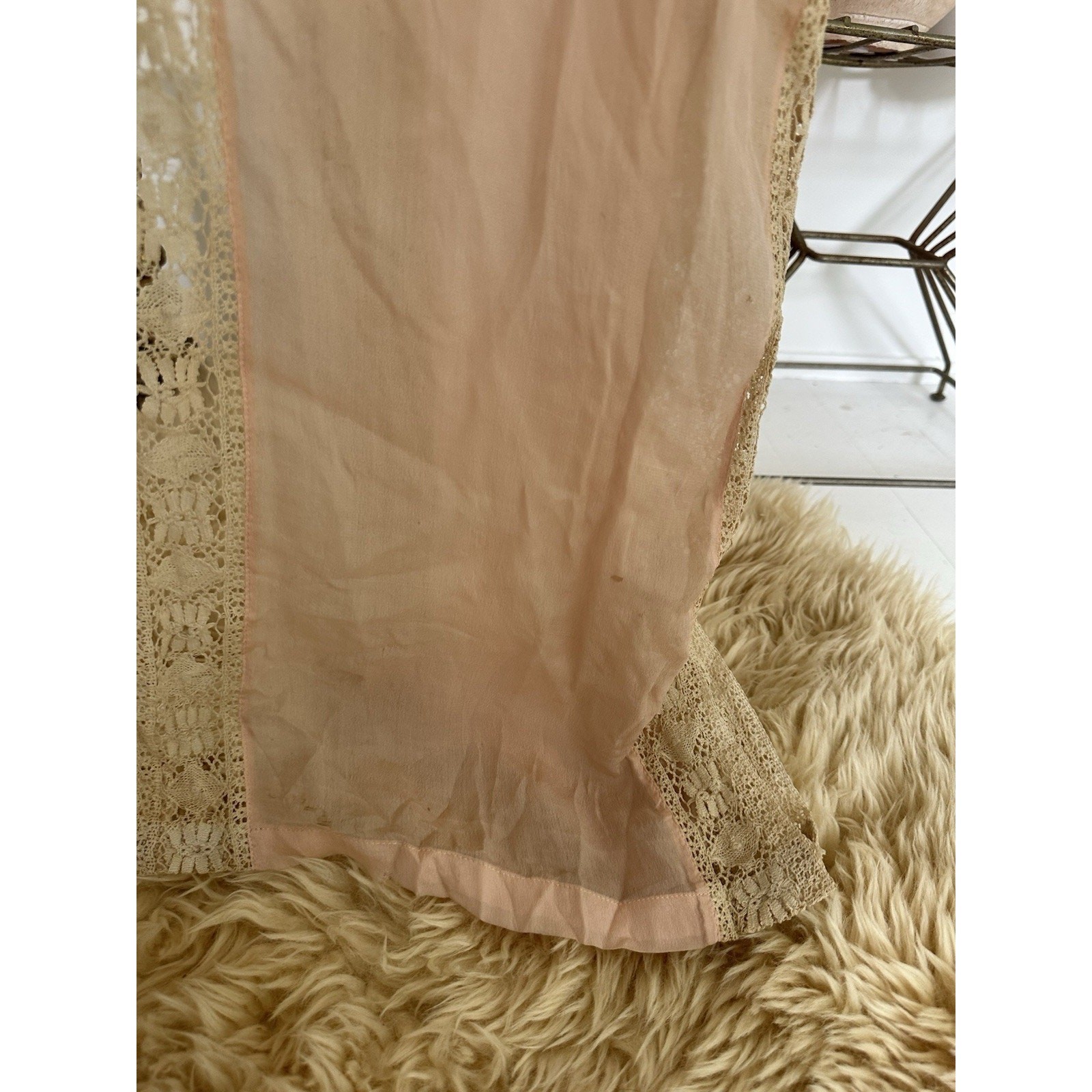 1930s Vintage Sheer Lace Boudoir Peignoir Gown Romantic Robe READ