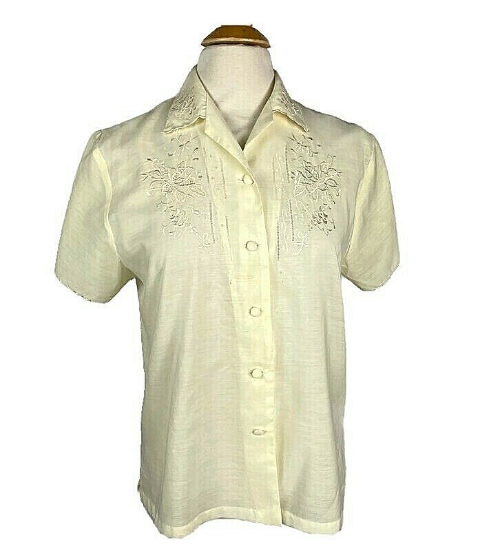 Vtg. DAFFODIL Women&rsquo;s Ivory Embroidery Cut-Out Button Front Blouse Top Size: L