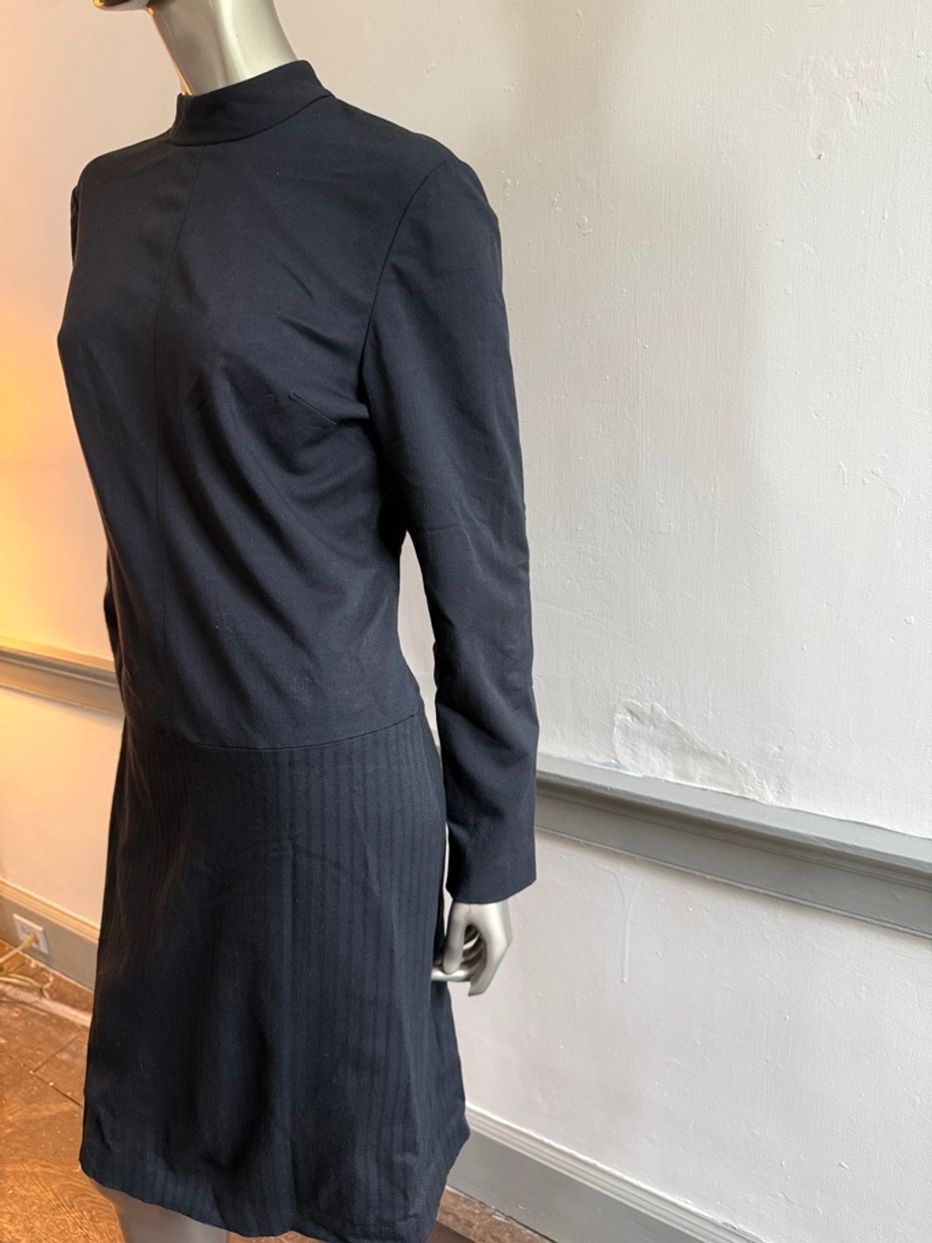Vintage Bryn Walker Black Mock Neck Shift Dress Size 10 Minimalist Long Sleeve