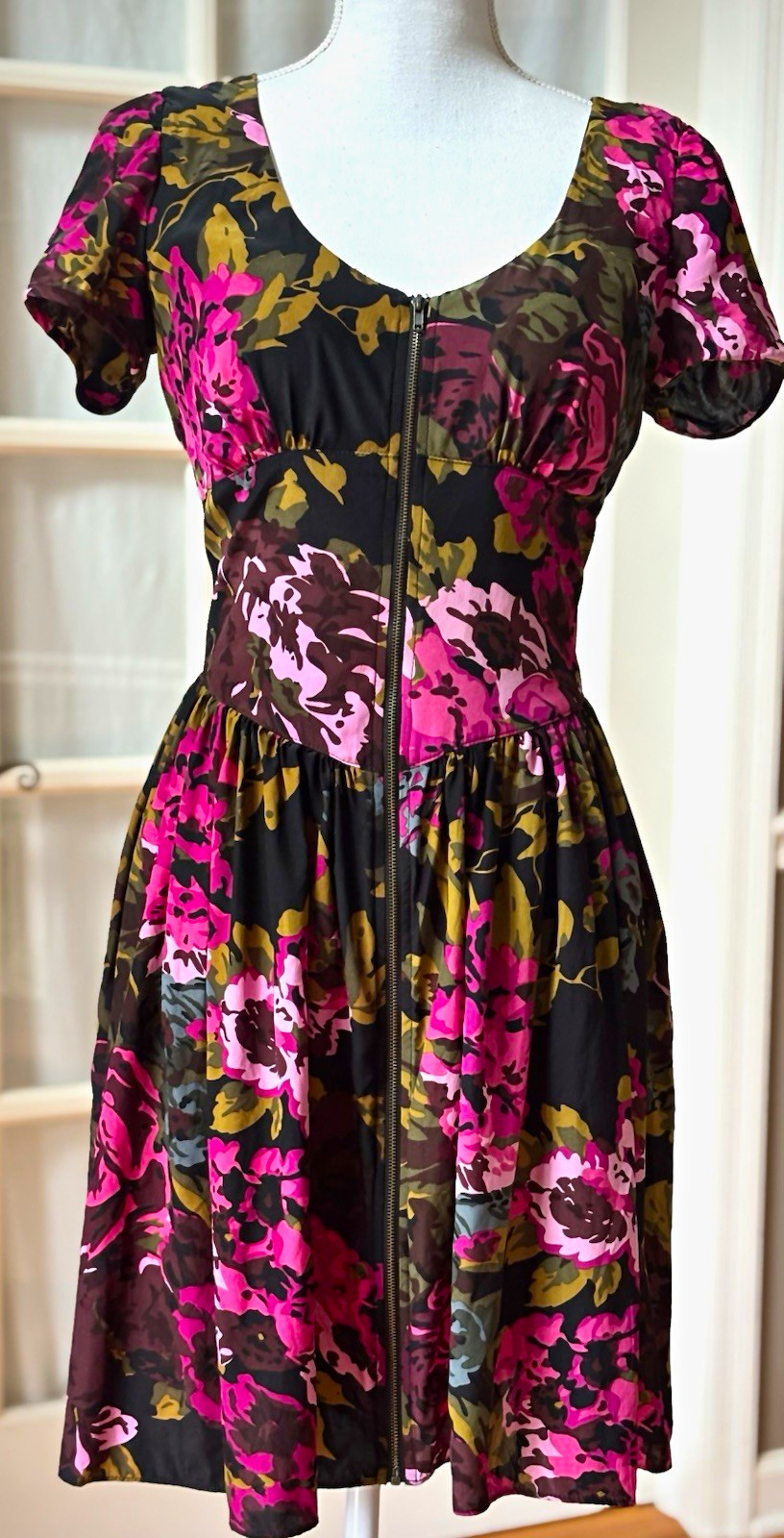 Vintage Betsey Johnson Collection 100% Silk Floral Zip Front Mini Dress Sz 6