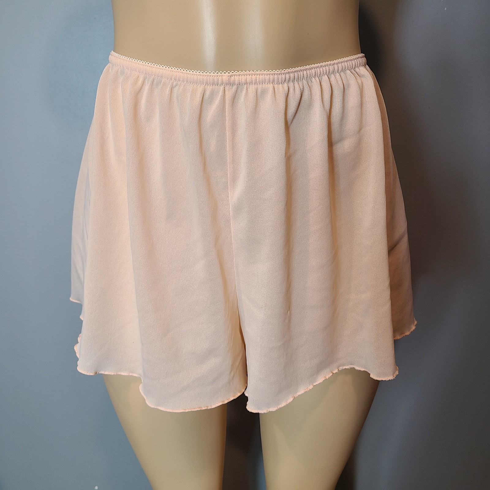 Vintage Nylon Tap Flutter Sleep Shorts Petra Fashions Pants Peach USA Sz Medium