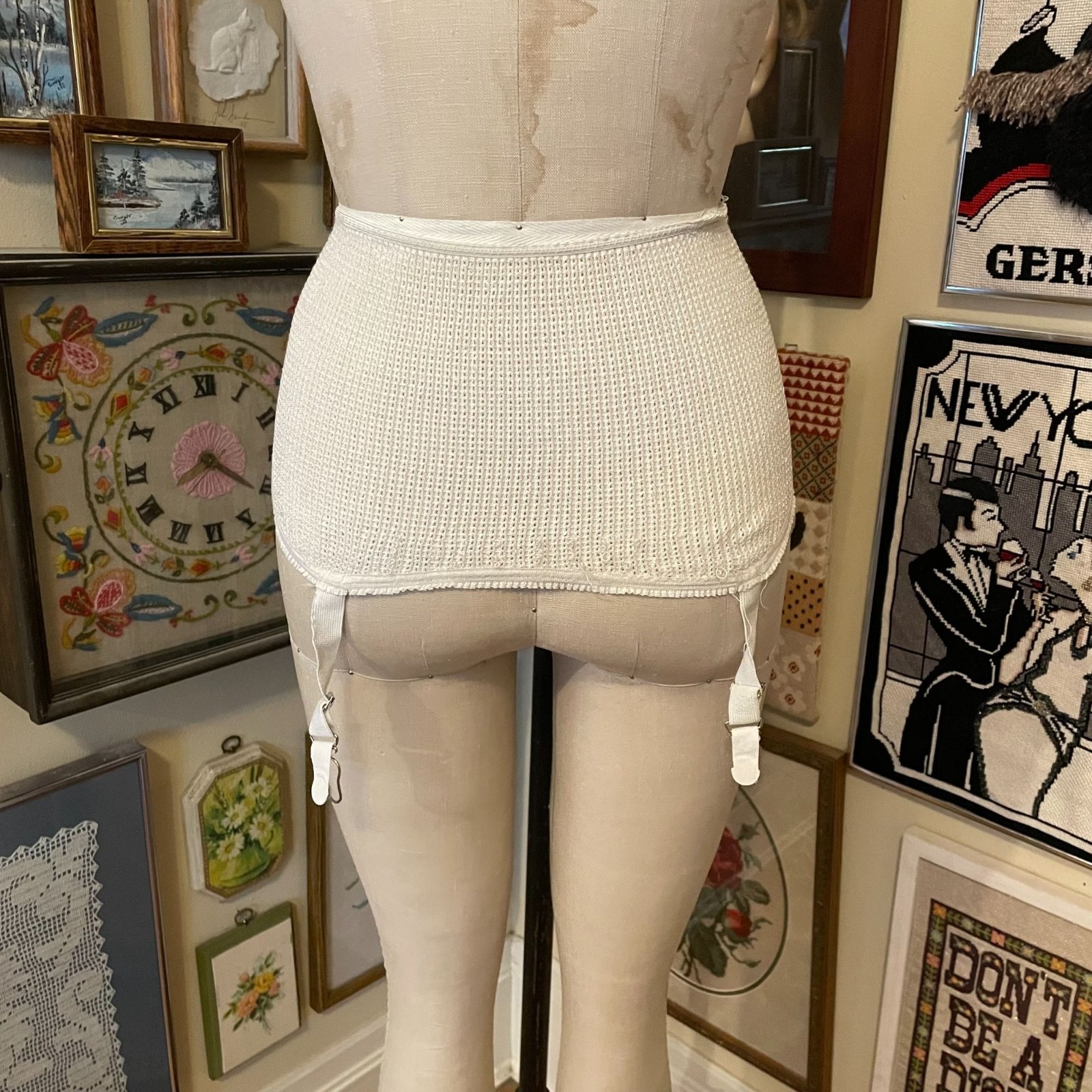 Vintage Off-White Stretch Knit Garter Belt with Adjustable Garters Size S/M
