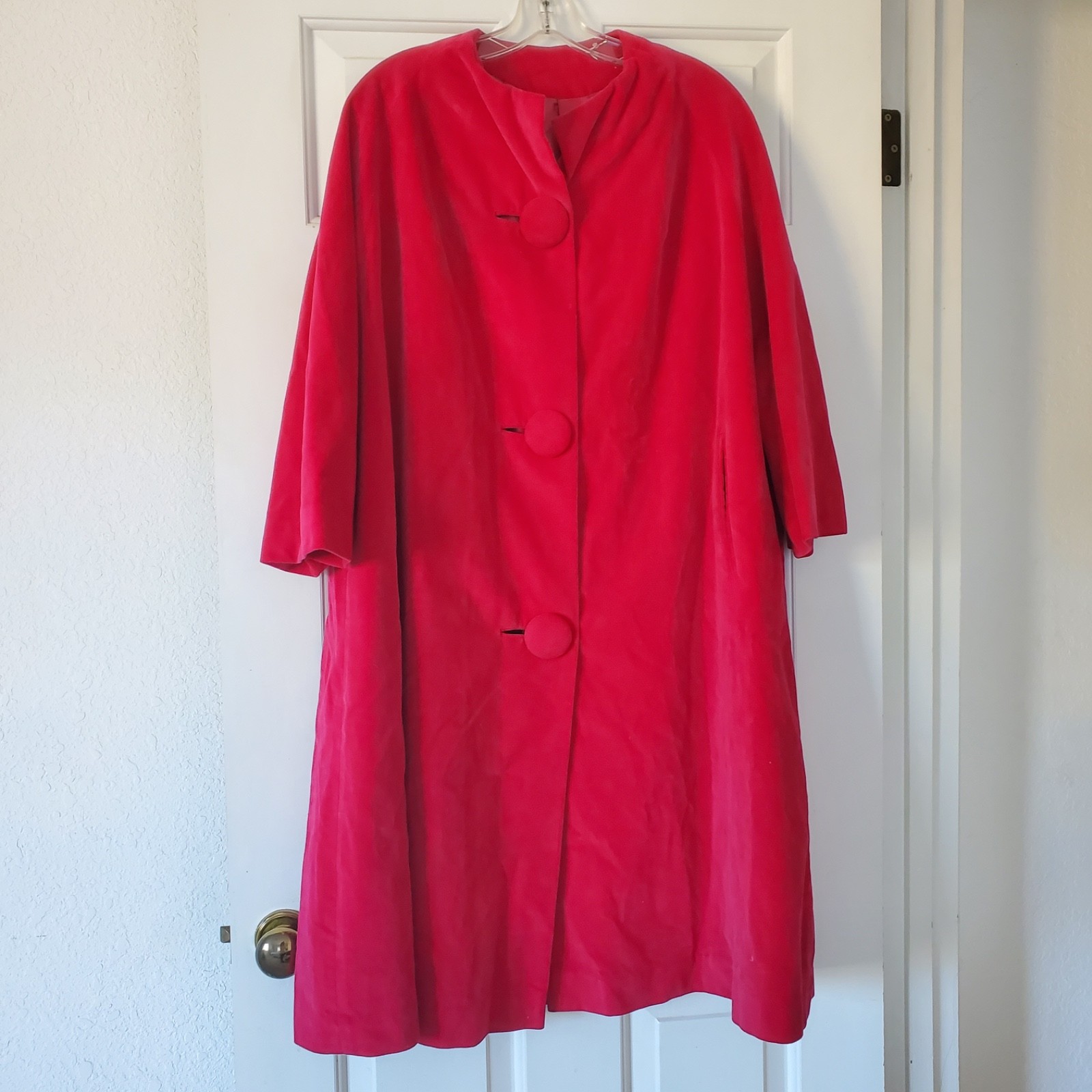 Vintage 1950&rsquo;s Marguerite Rubel Magenta Velvet A Line Coat Medium/Large