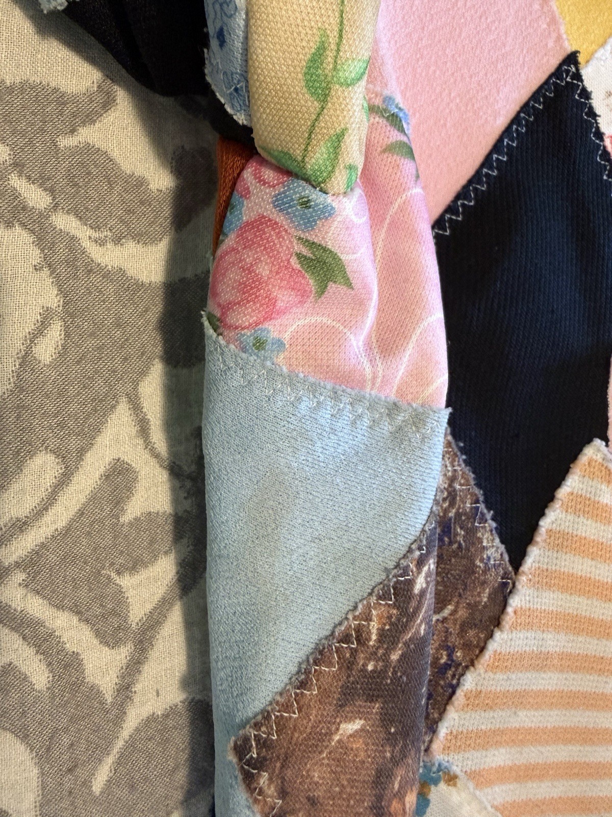 1970s Vintage Crazy Quilt Patchwork Jacket Preppy Lilly Pulitzer Vibe – Med/Lg