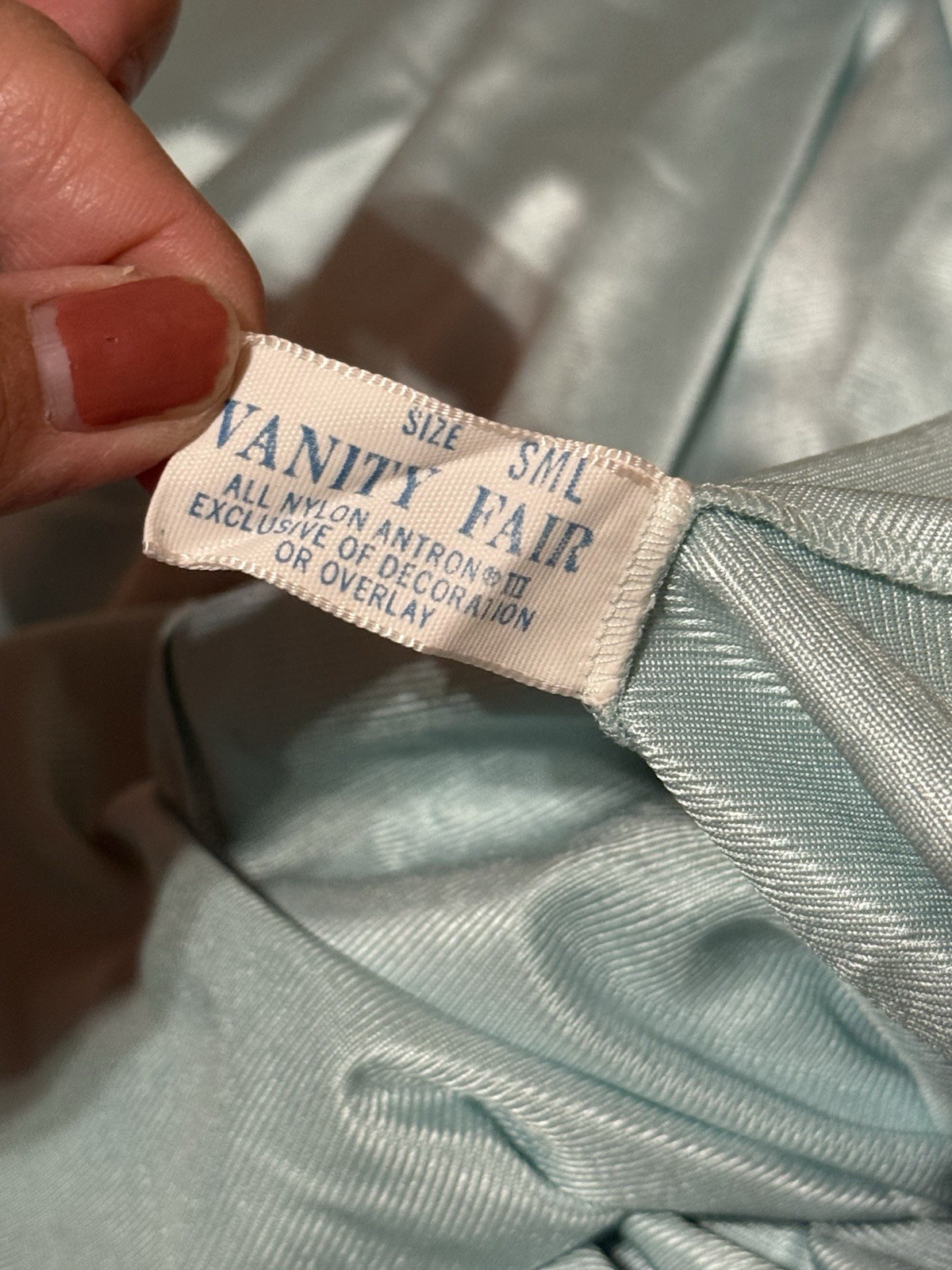 VTG 70s Vanity Fair Aqua Nylon Whimsy Women&rsquo;s Regency Lingerie Nightgown Sz S