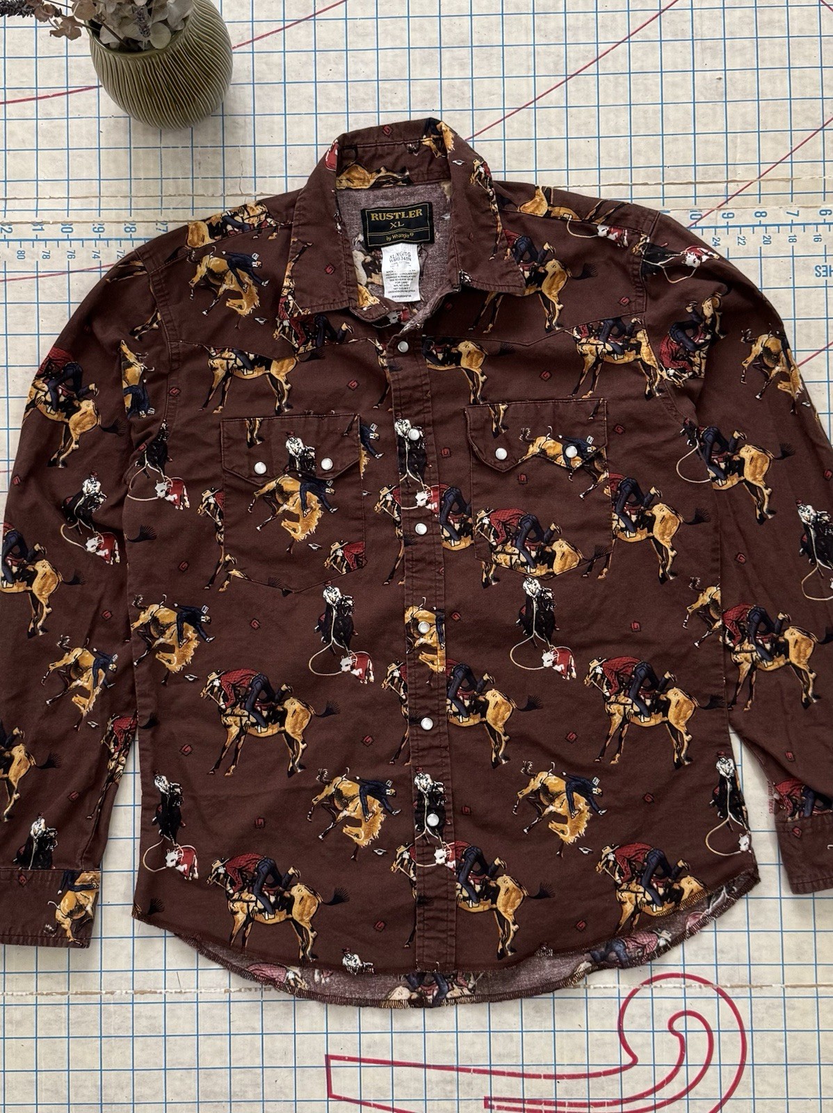 Vintage Rustler by Wrangler Pearl Snap Button Up Brown Fits Womens Small