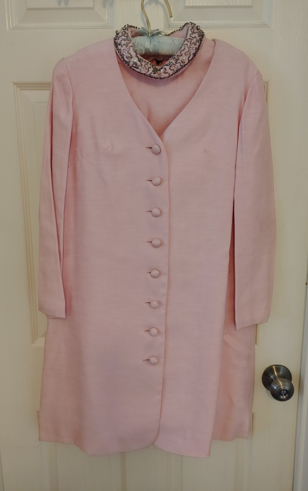 Vintage 1960s Pink raw Silk Dress Matching Coat Rhinestone Collar Size 34&Prime; Bust