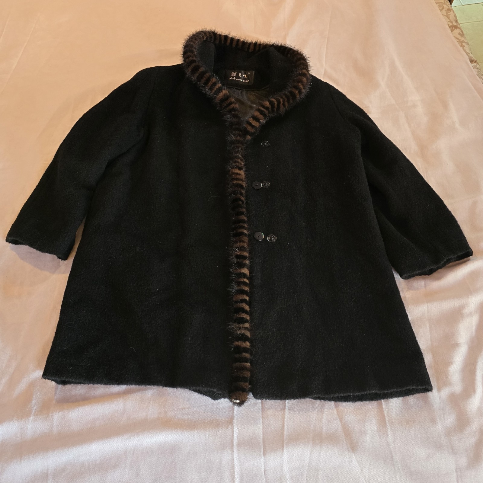 Vintage Huanjia Black Alpaca Coat Fur Trim Womens Peru 33” Jacket Car Coat