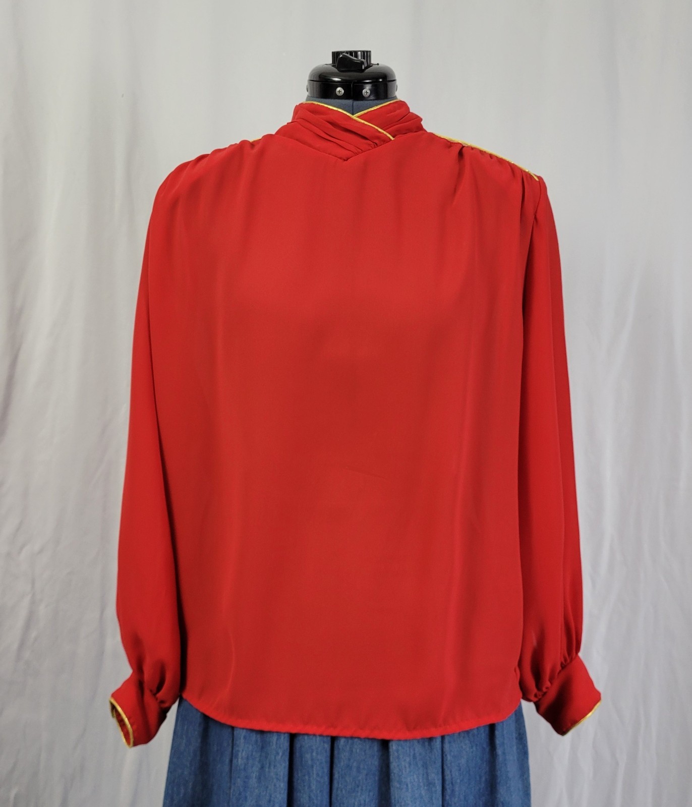 Vintage Laura Mae Red Rouched Neck Blouse w Gold Trim Accent Size L/XL?