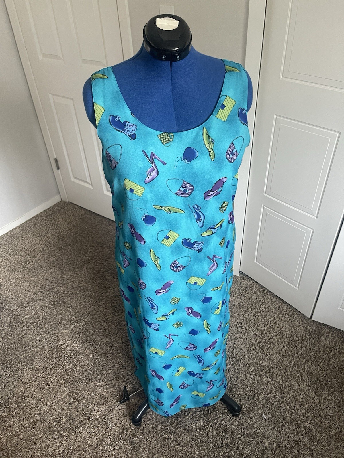 1990s/2000s Impressions Medium Reversible Dress Shoes and purses vs Polkadots