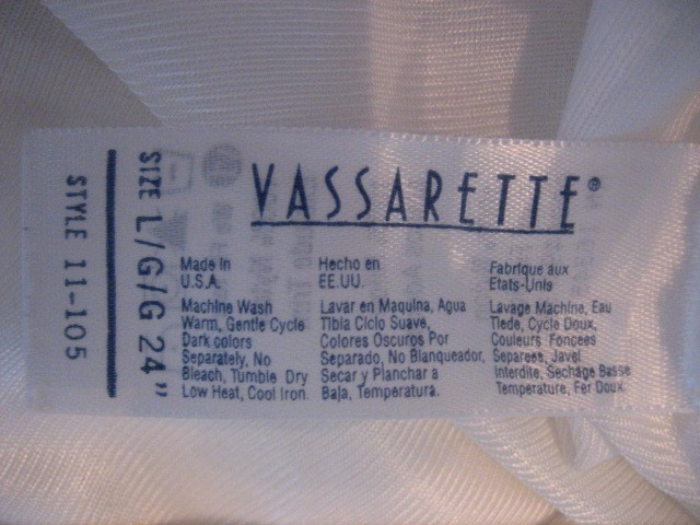 Vintage VASSARETTE White Nylon Half Slip, Wide Lace Hem, 11-105 – Size L