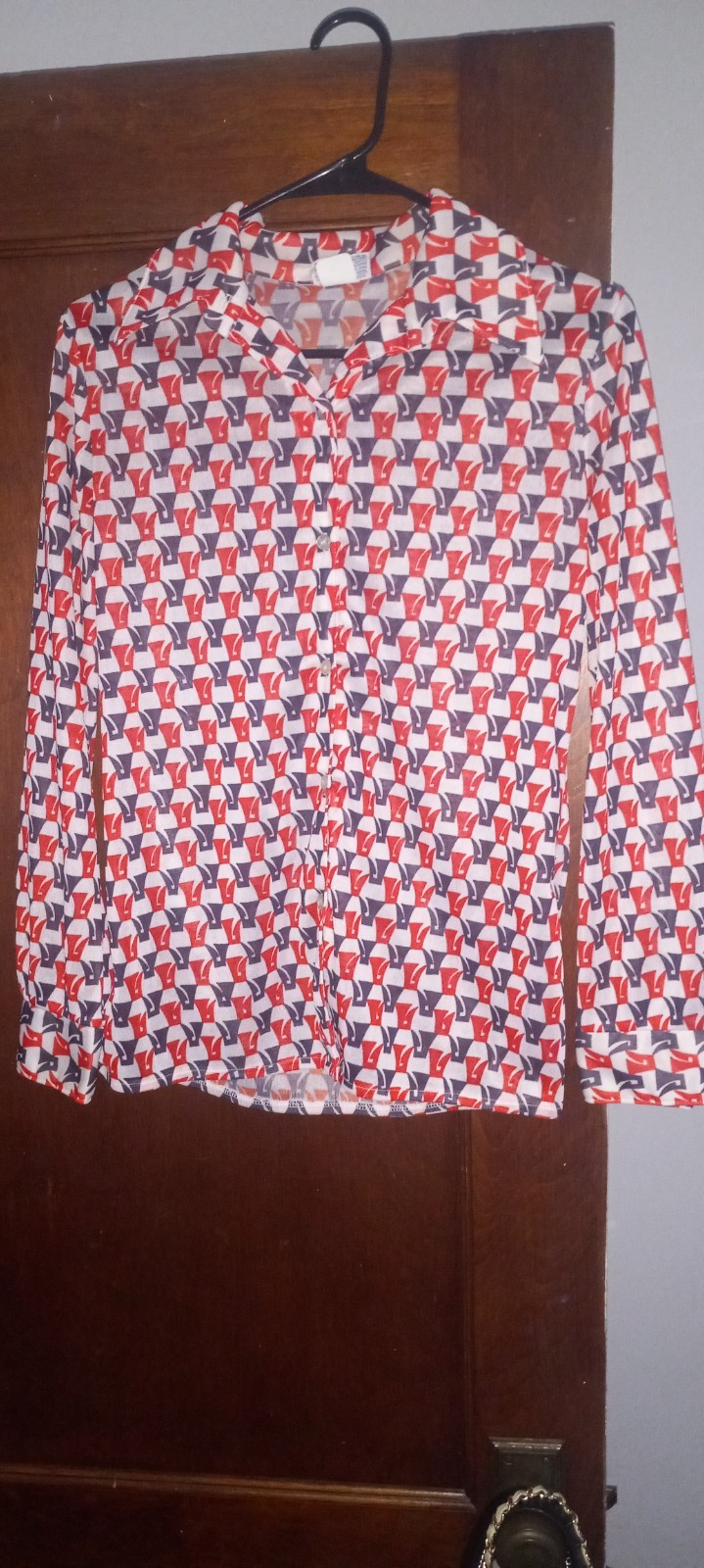 Vintage 70s button up long sleeve red white and blue. Women&rsquo;s