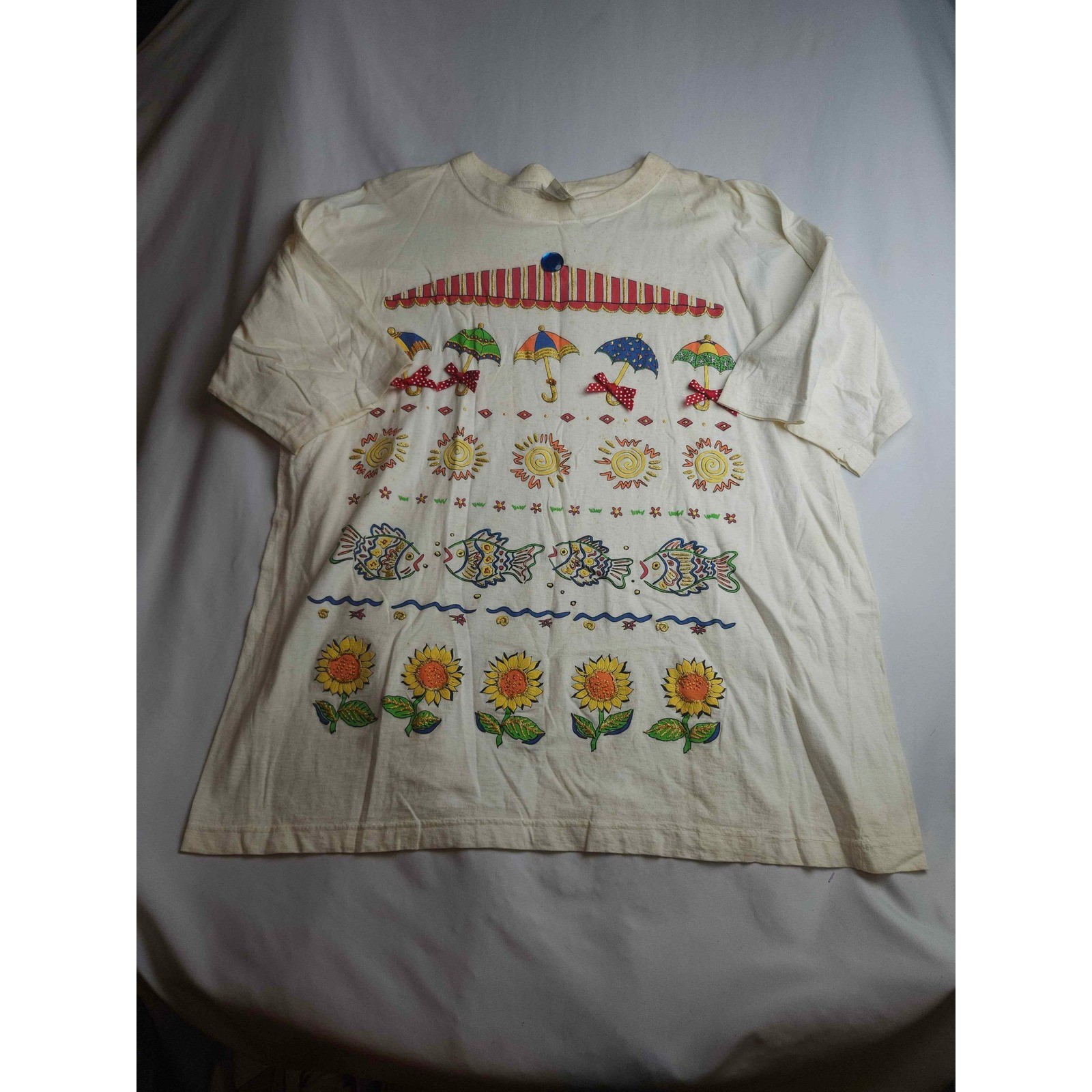 Vintage 1993 Hanes Her Way Graphic T-Shirt Cream Sunflowers Fish 90s OSFA USA