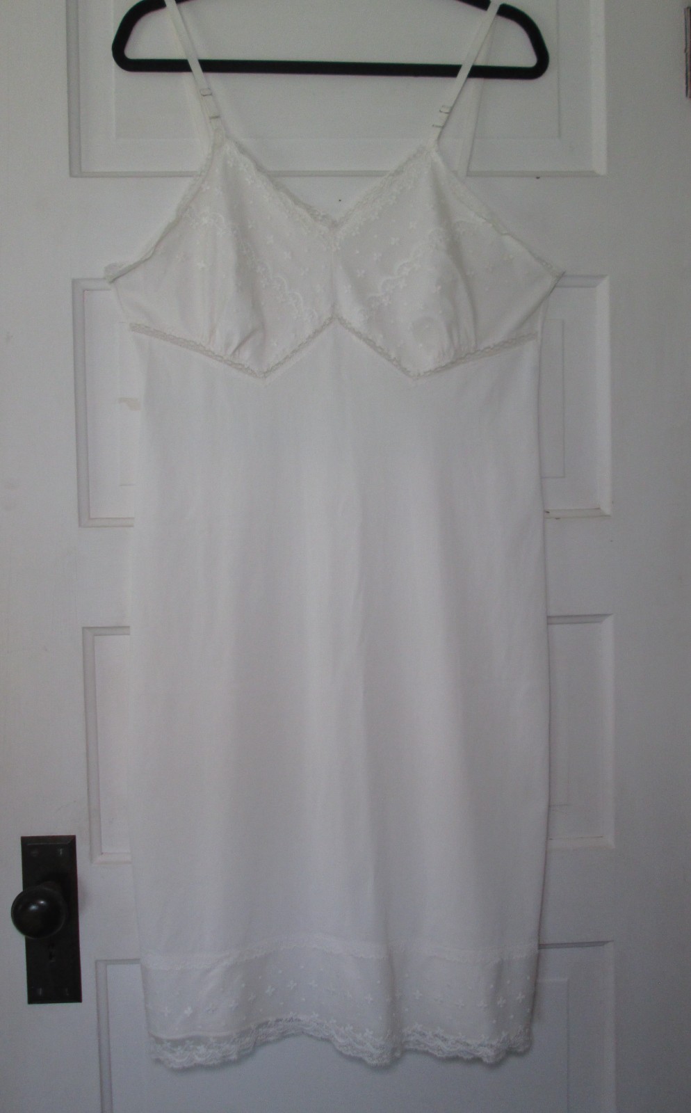 Vintage Kayser Nylon Full Slip Size 40 Cream Ivory Lace Trim Adjustable Straps