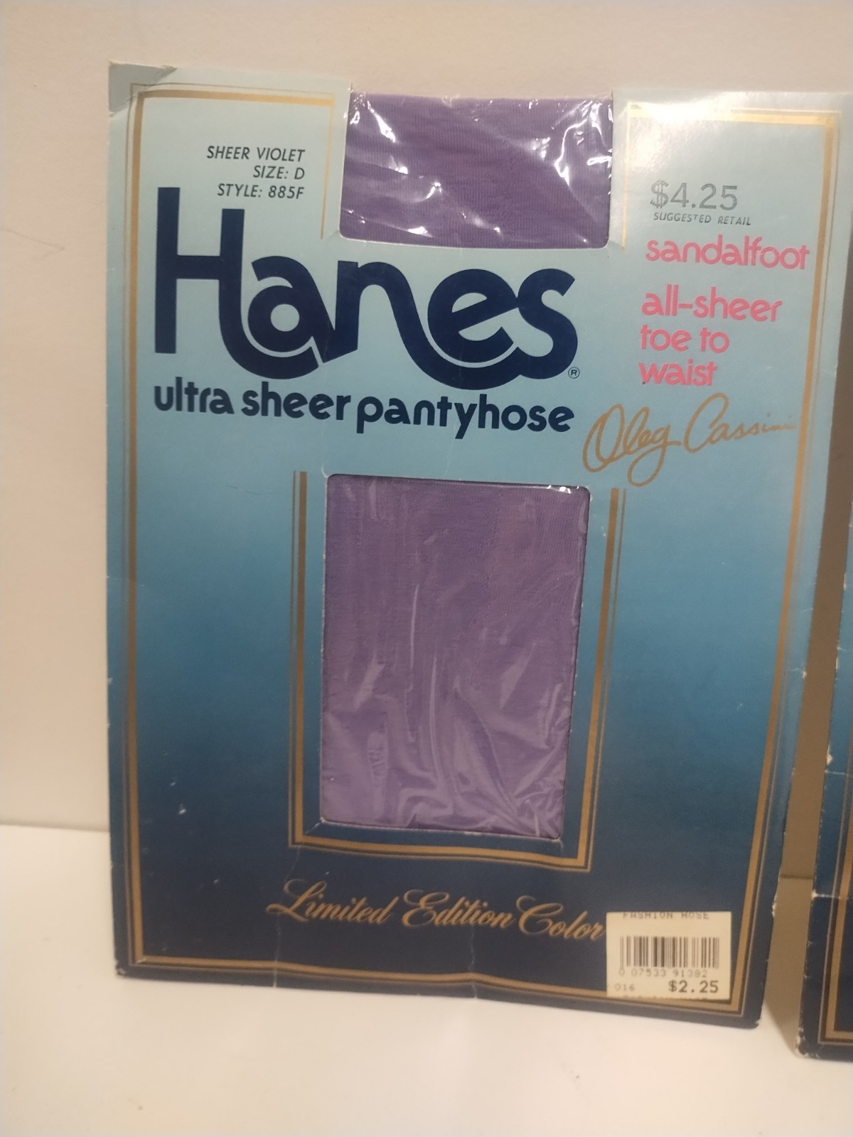 Vintage 80s Hanes Pantyhose Oleg Cassini Sheer purple lavender VIOLET Size D