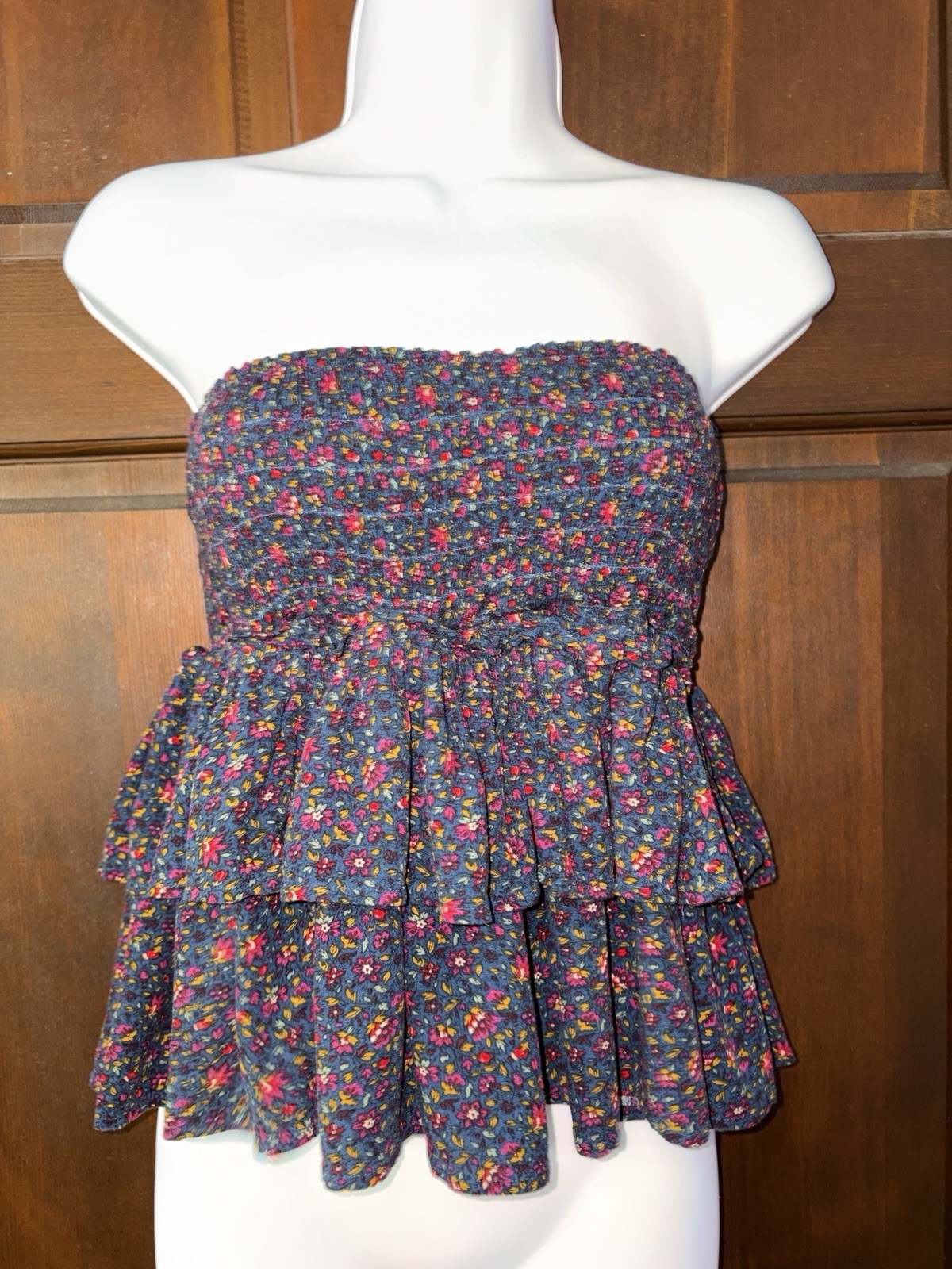 American Eagle Y2K Tiered Ruffled Ditsy Floral Mini Skirt XSmall Summer Boho
