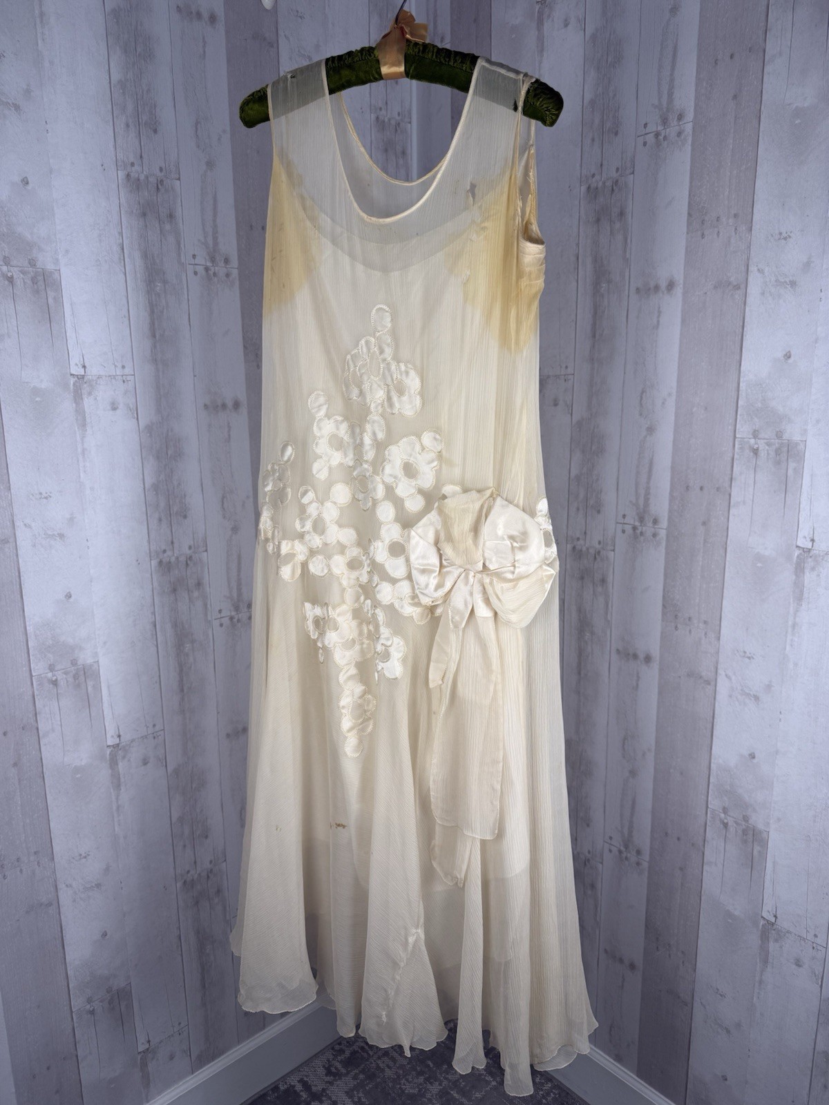 Vintage Antique 1920s Silk Flapper Wedding Dress Ivory Appliqué As-Is WOUNDED